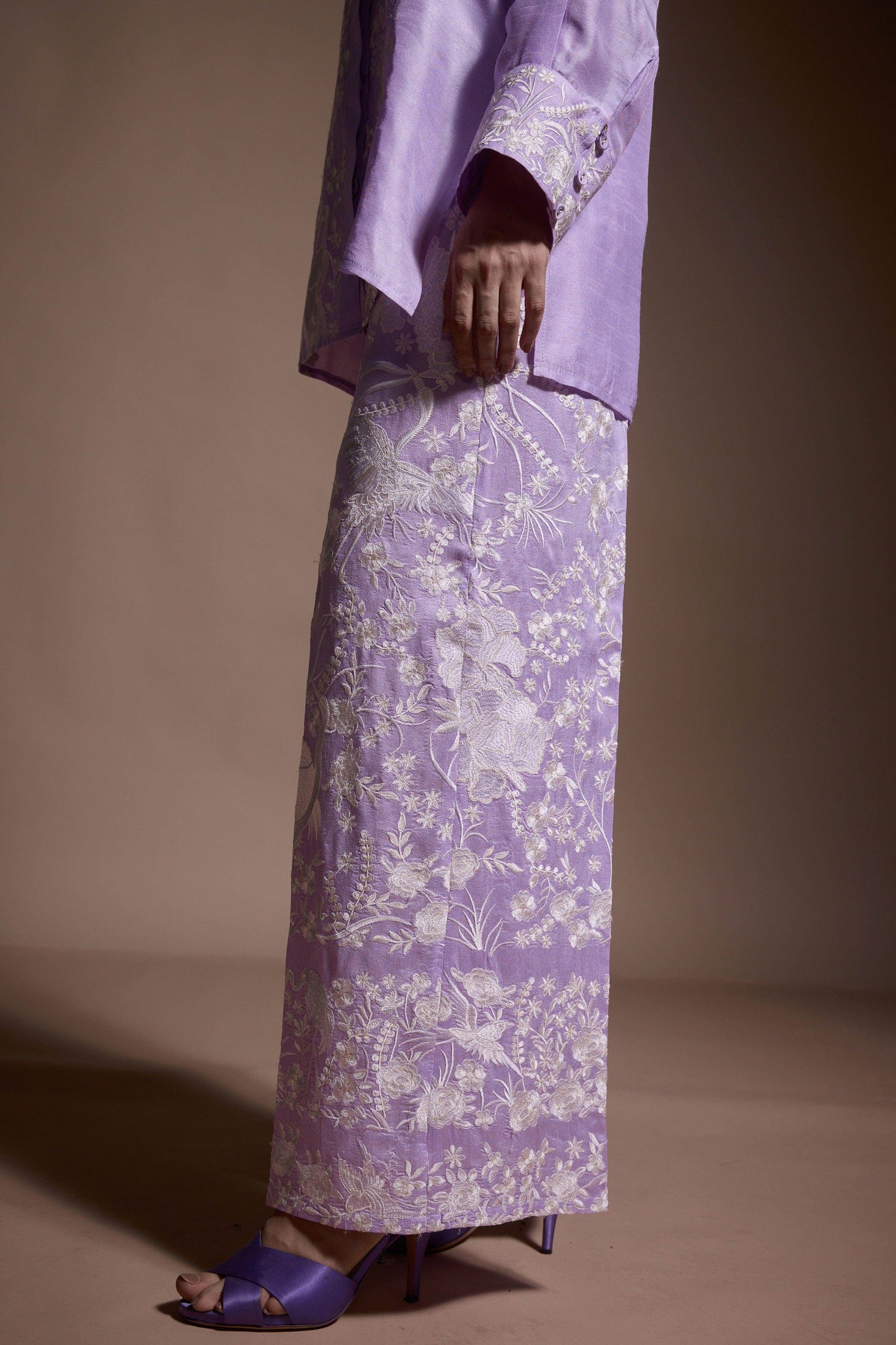 LAVENDER EMBROIDERED SET - dash and dot