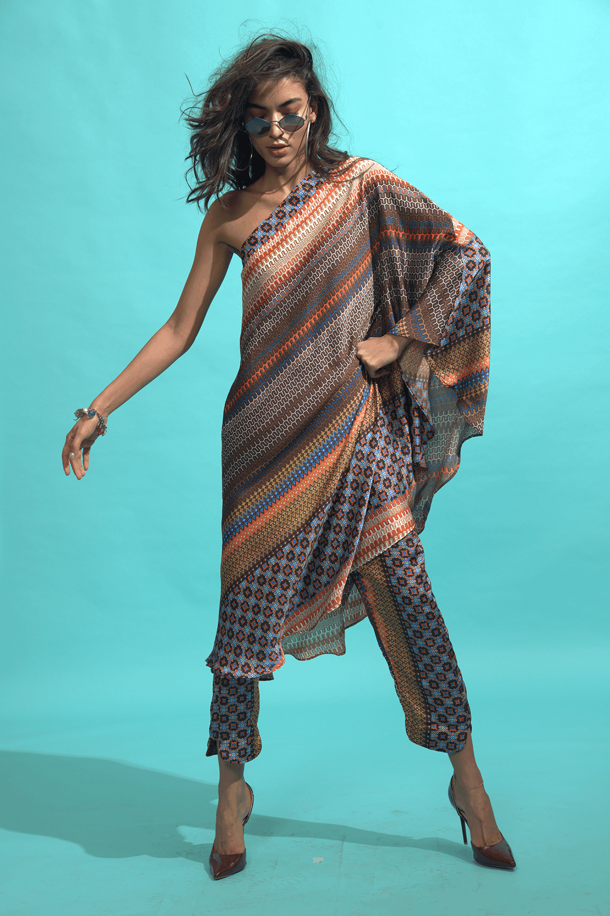 ONE SHOULDER PRINTED SET - dash and dot