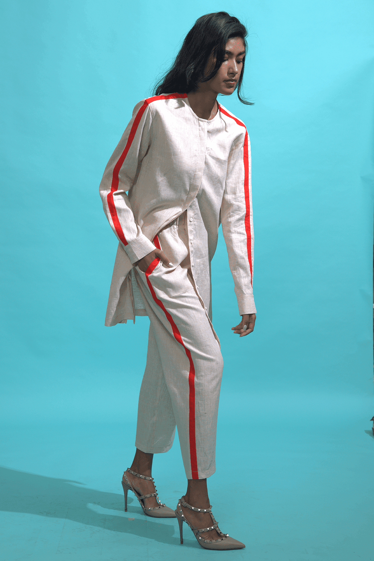 CONTRAST STRIPE LINEN TOP - dash and dot