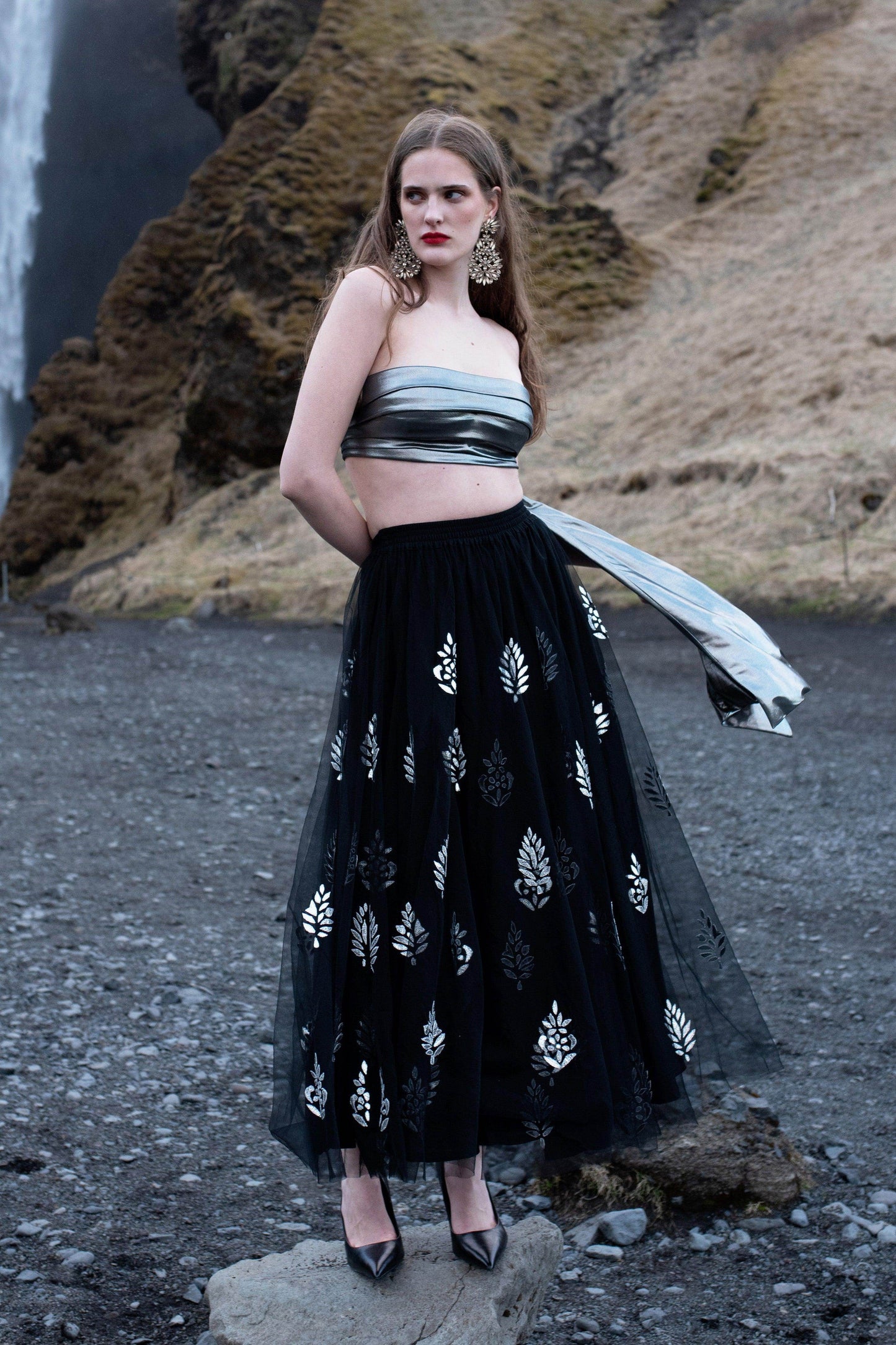 SILVER AND BLACK APPLIQUE MAXI SKIRT SET - dash and dot