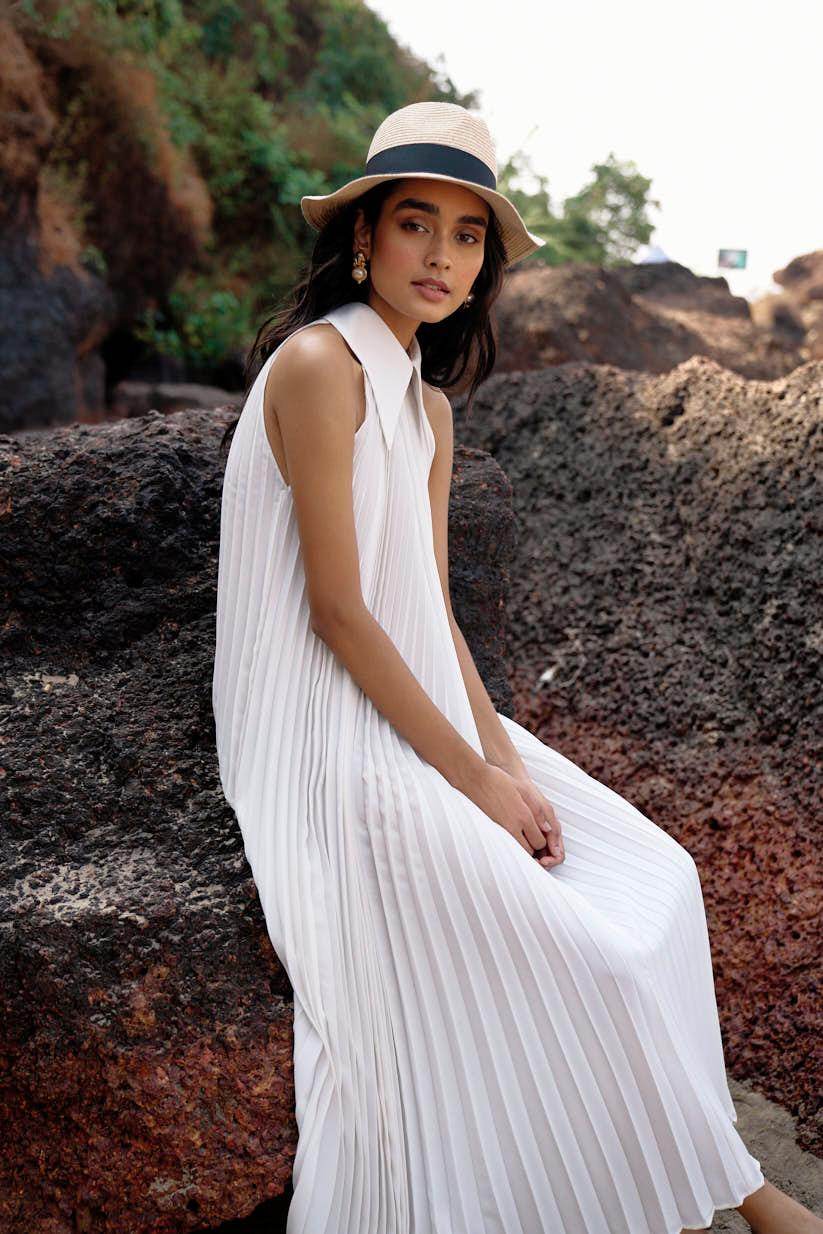 White Pleated Dress Xs / Ivory White Pleated Dress Xs / Ivory