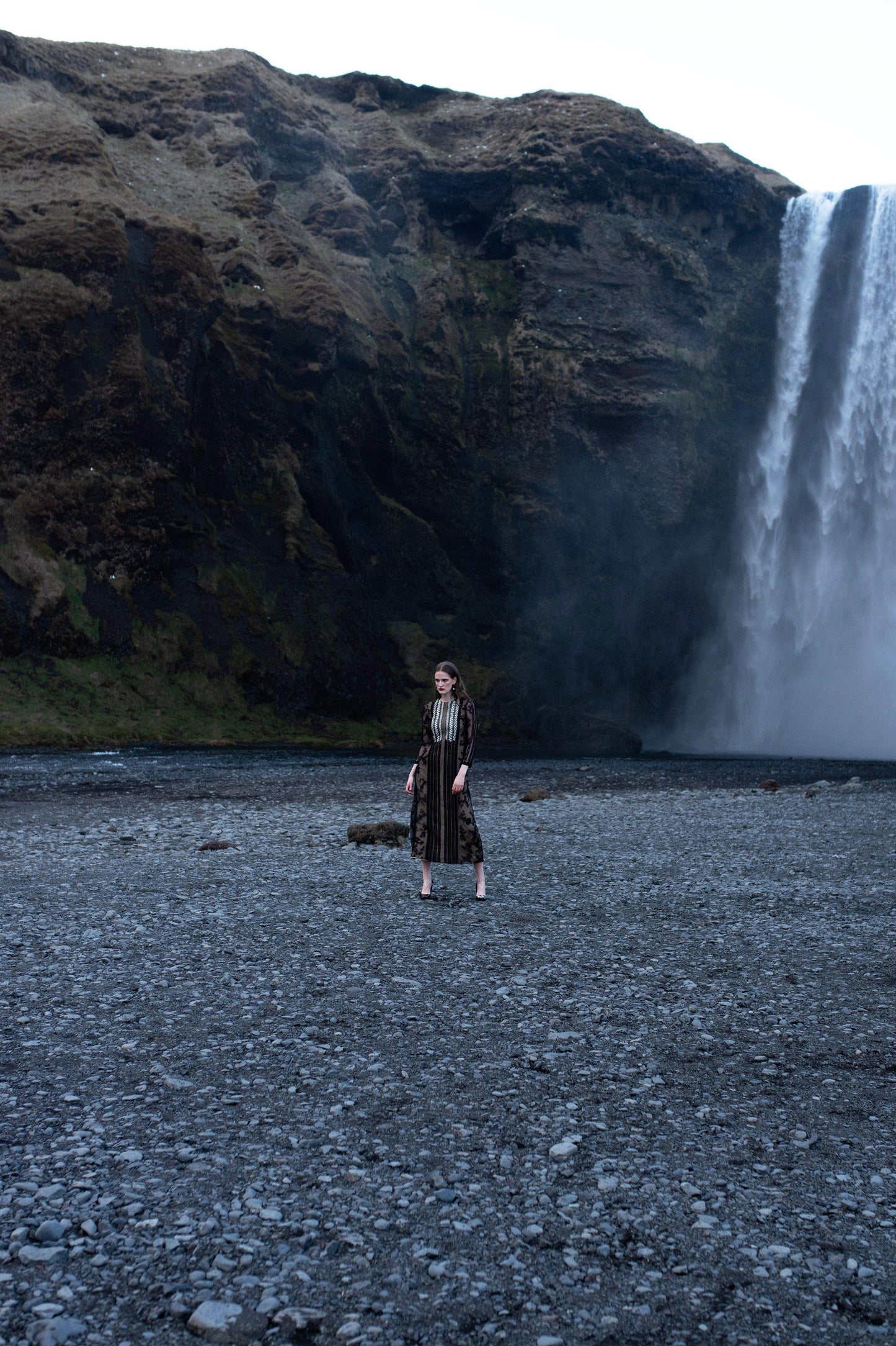 BORDER FLORAL EMBROIDERED GOWN - dash and dot