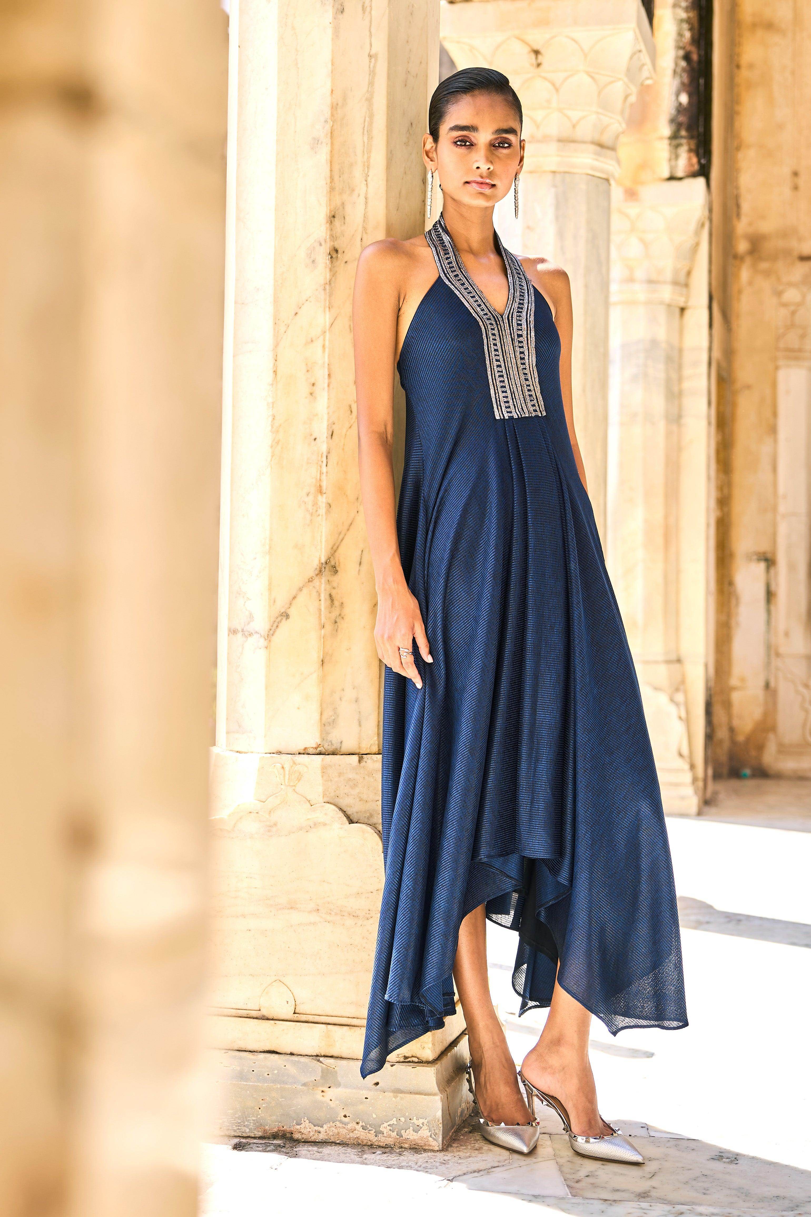 EMBROIDERED HALTER METALLIC MAXI EMBROIDERED HALTER METALLIC MAXI