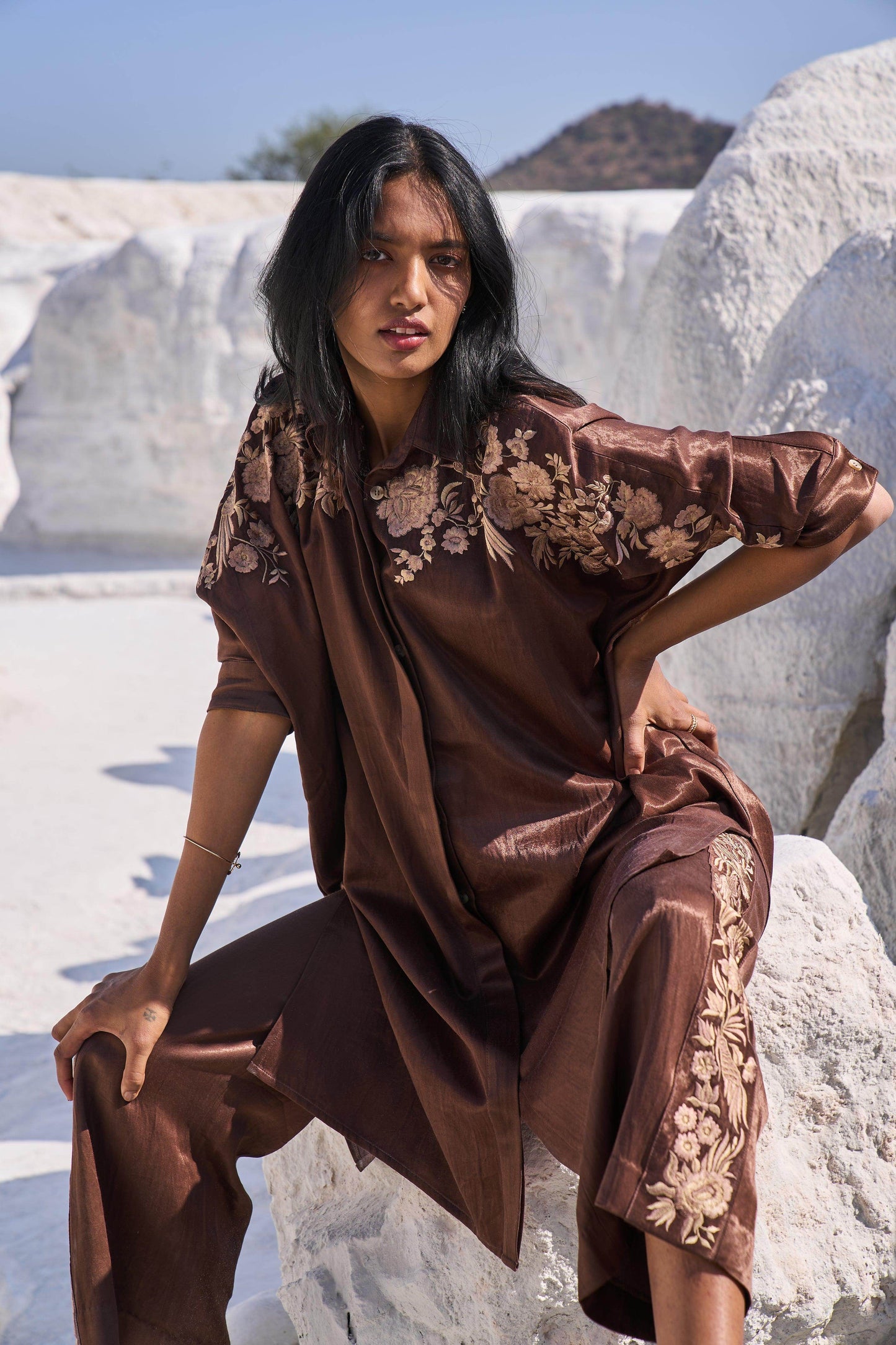 BOXY EMBROIDERED SET - dash and dot