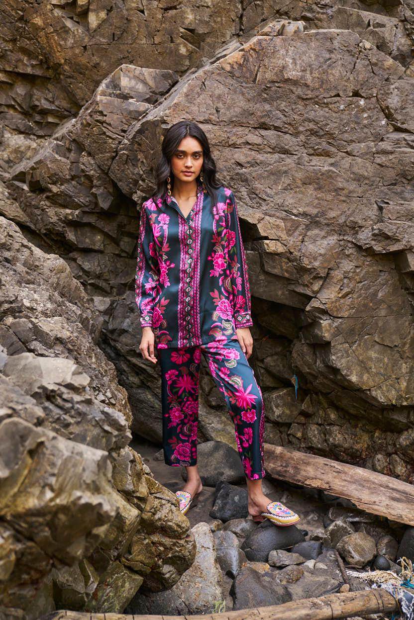 CONTRAST FLORAL SHIRT - dash and dot