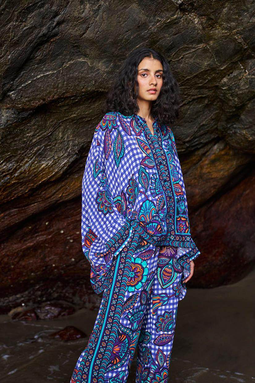 PRINTED CHECK BOXY TOP - dash and dot