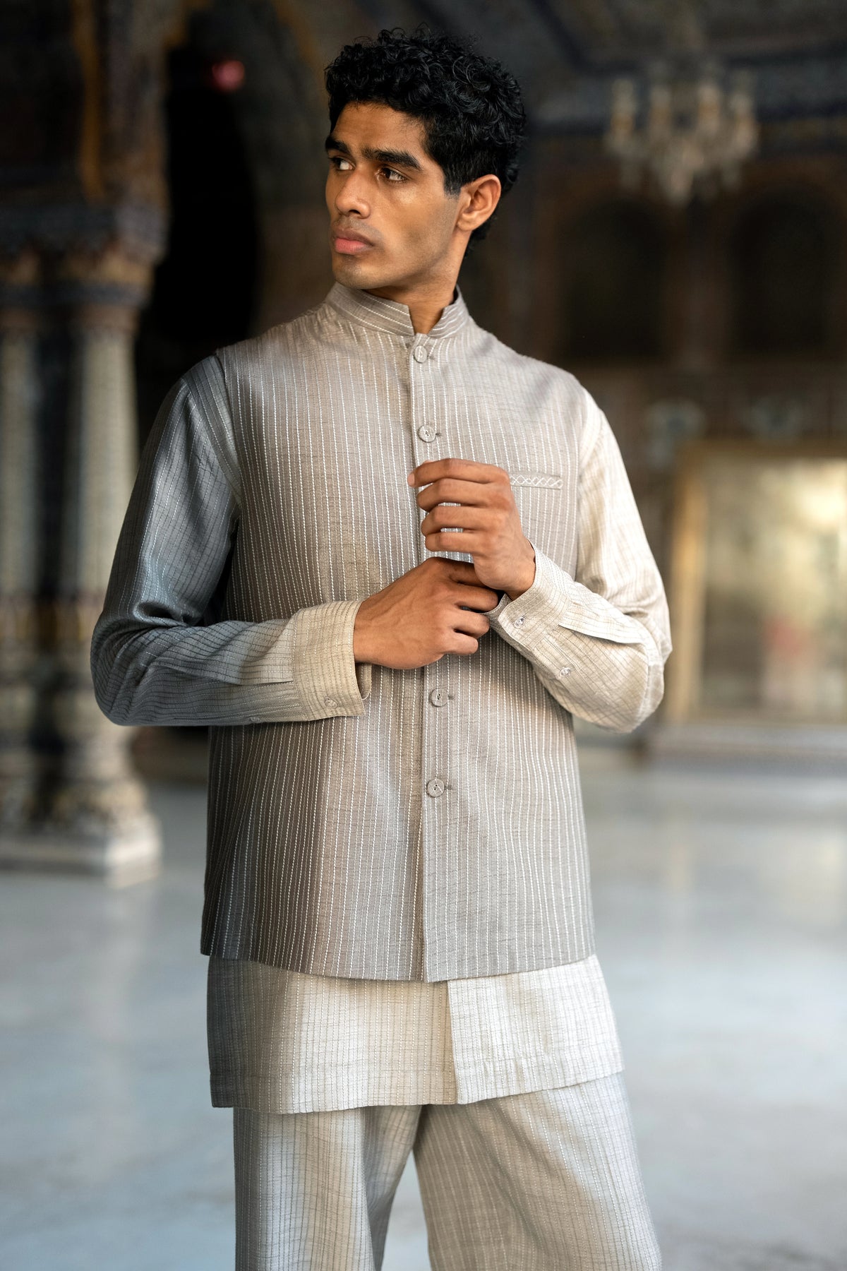 Embroidered Stripe Bandi