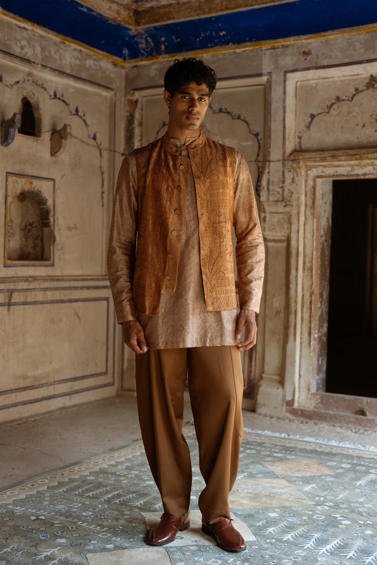 Heritage Embroidered Benares Silk Bandi