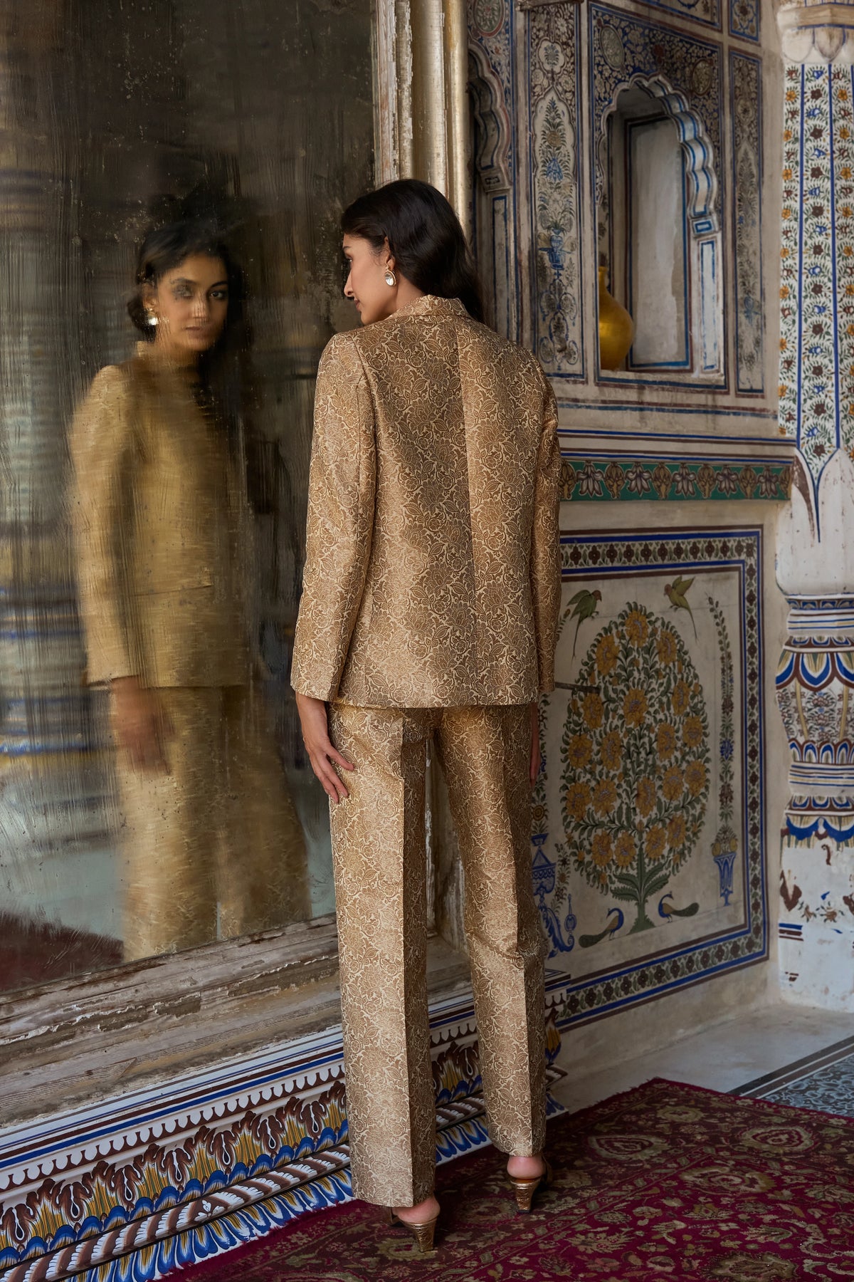BENARES BROCADE SUIT