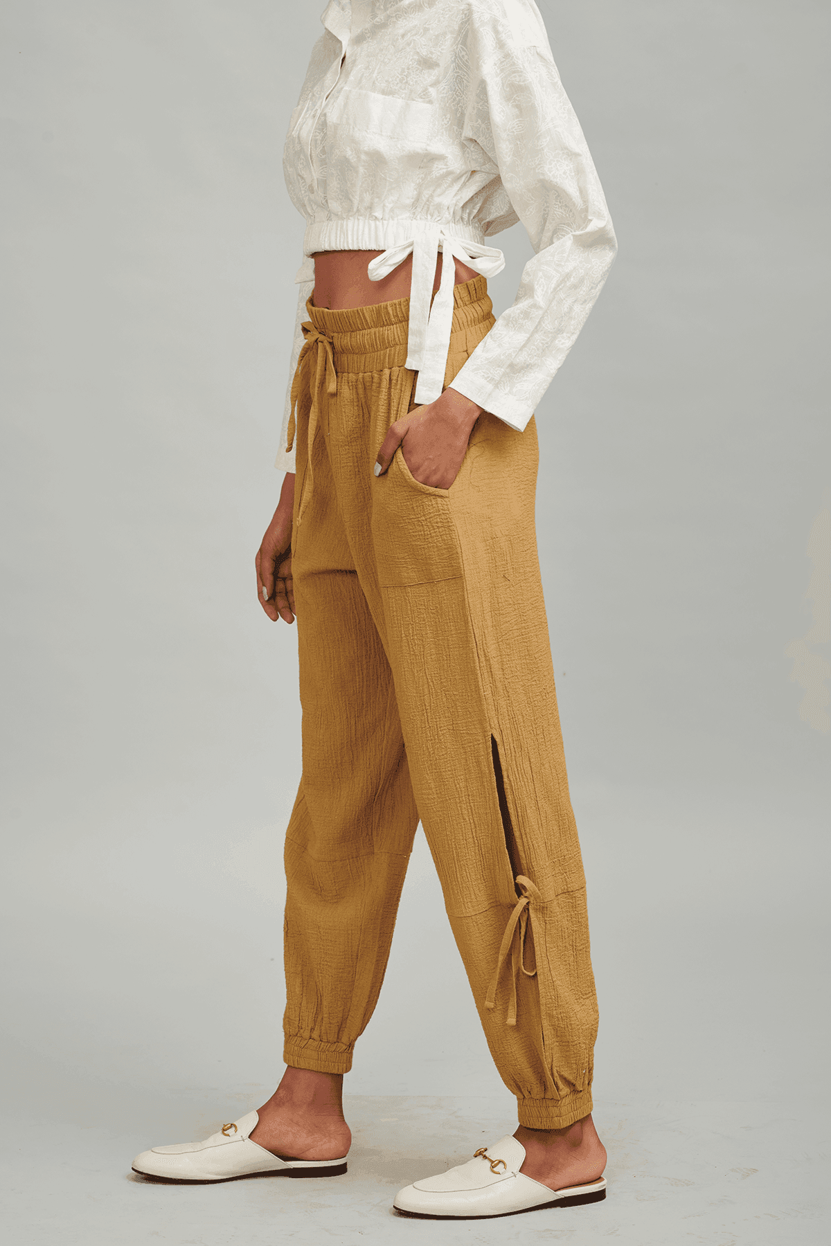 CRINKLE CUTOUT JOGGER - dash and dot