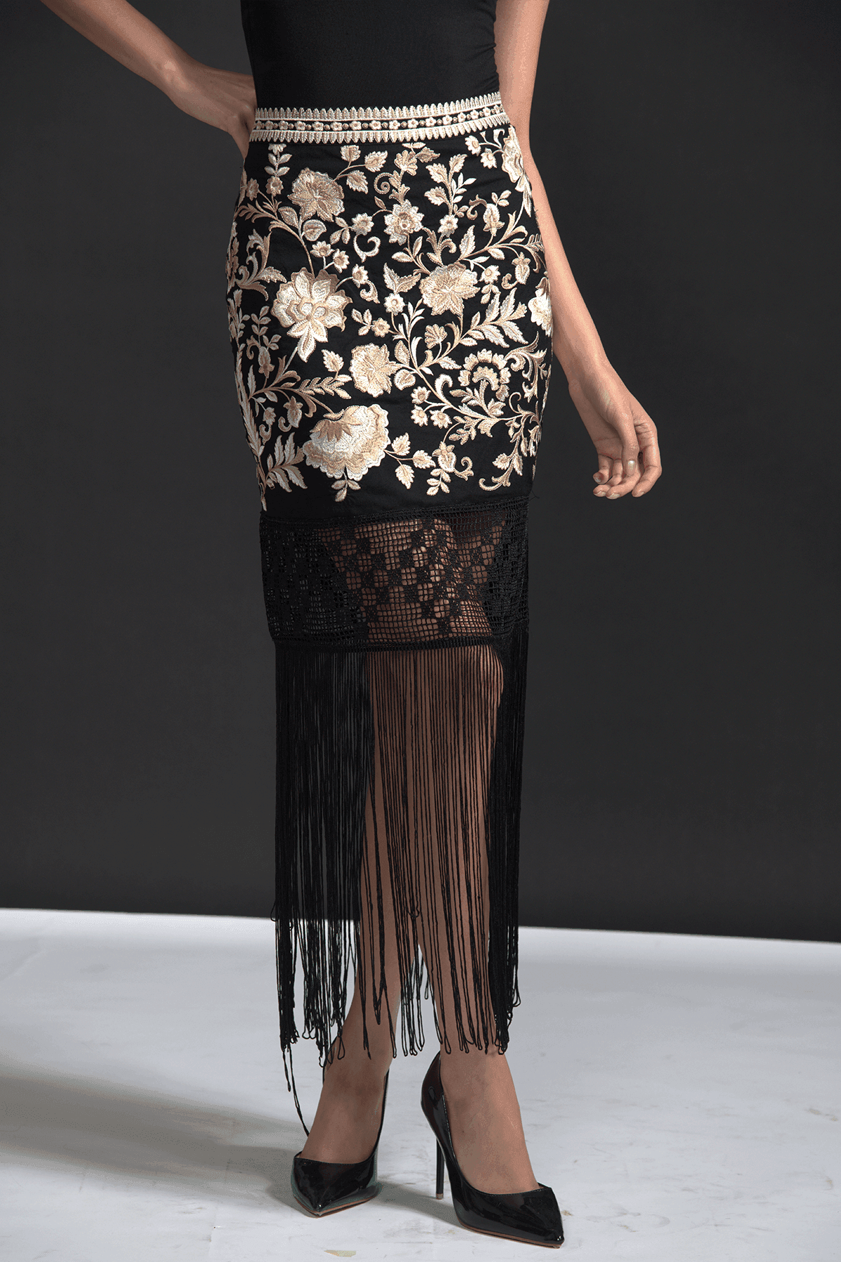 FRINGE HEM SKIRT - dash and dot