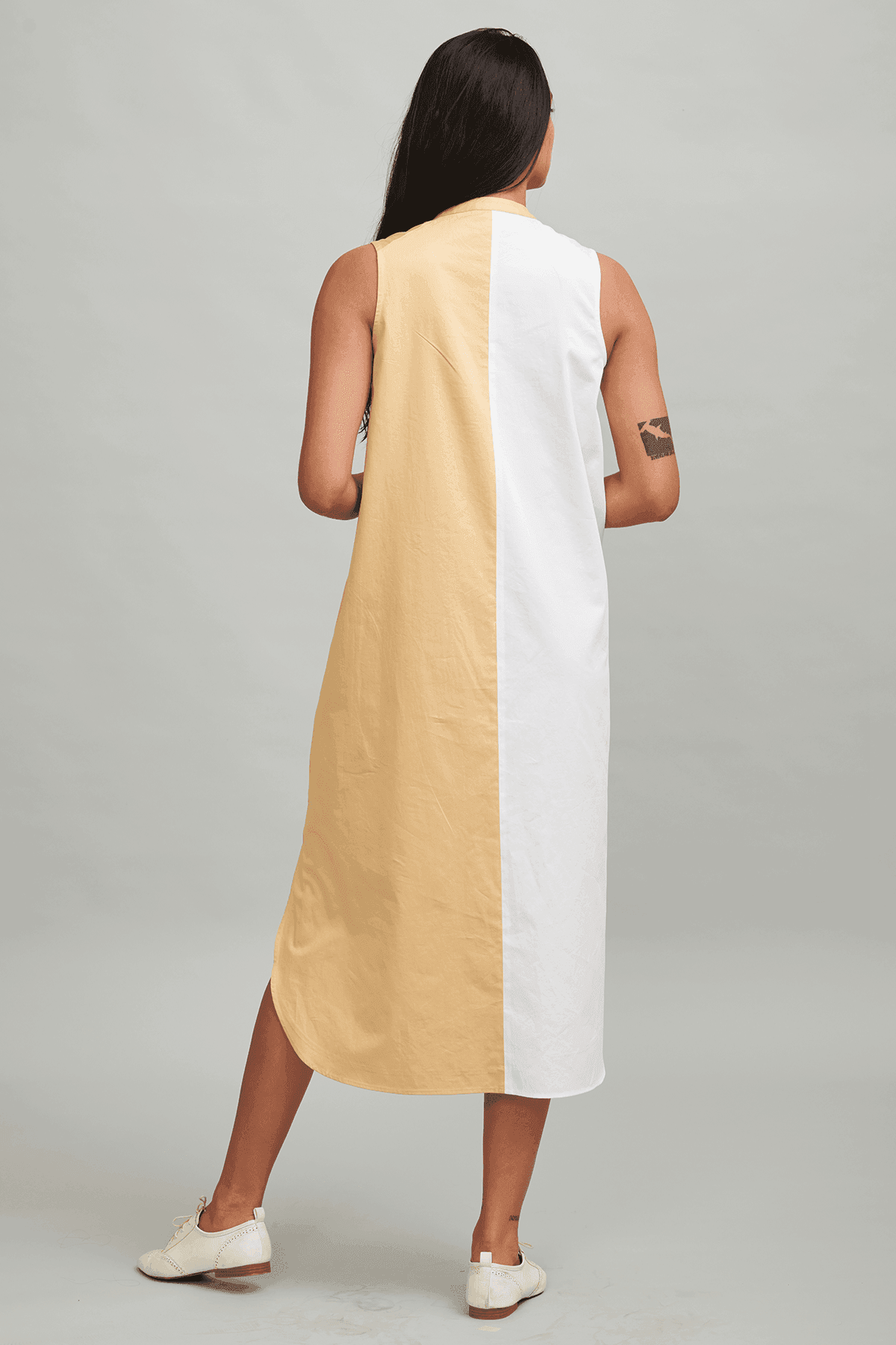 BLOCKED BUTTON PLEAT MIDI - dash and dot