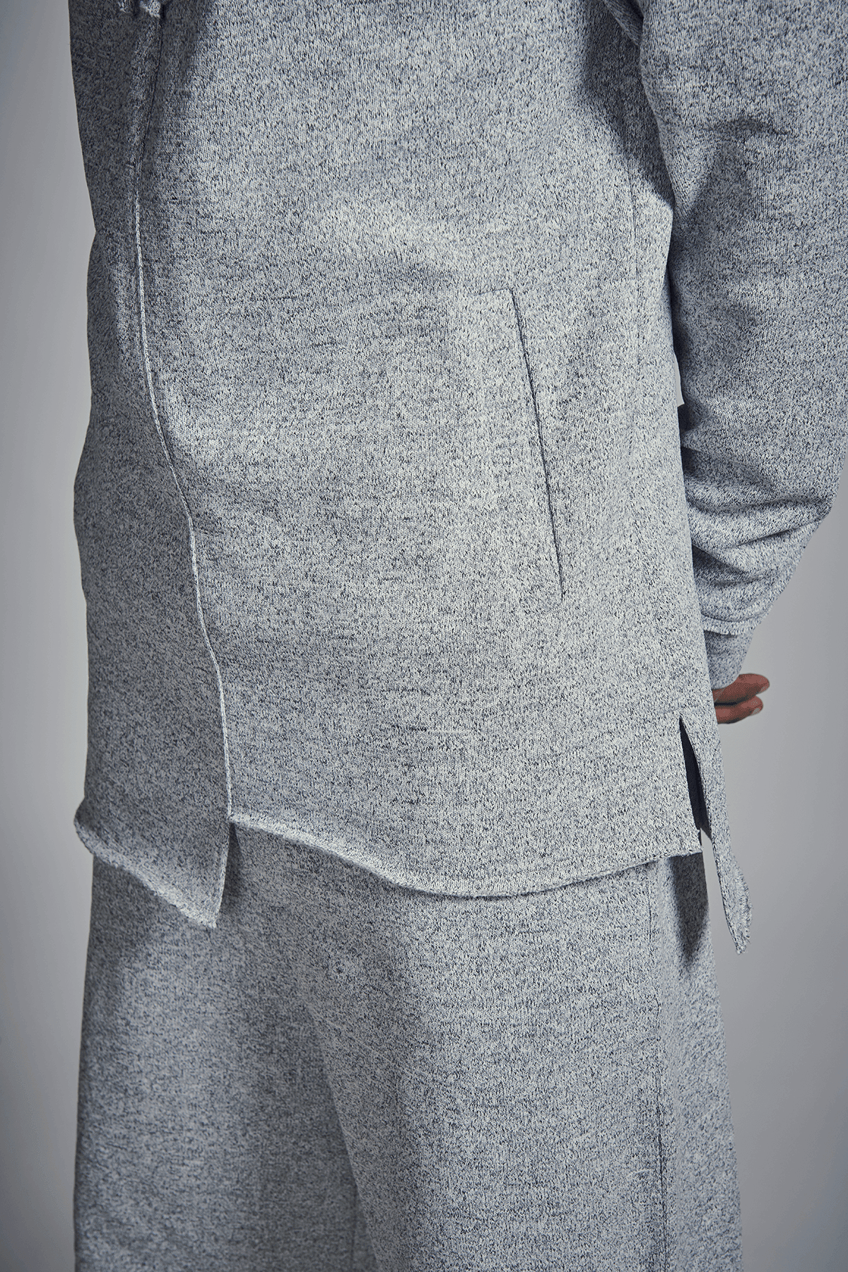 UNEVEN HEM HOODIE - dash and dot