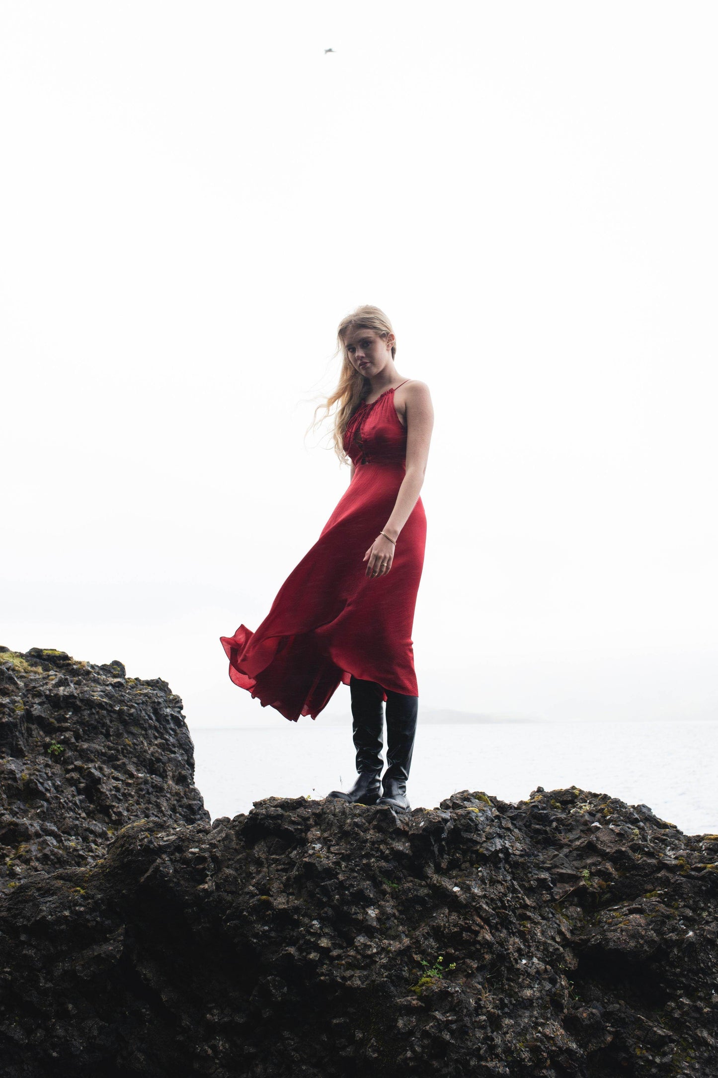 CRIMSON TIE UP DRESS - dash and dot