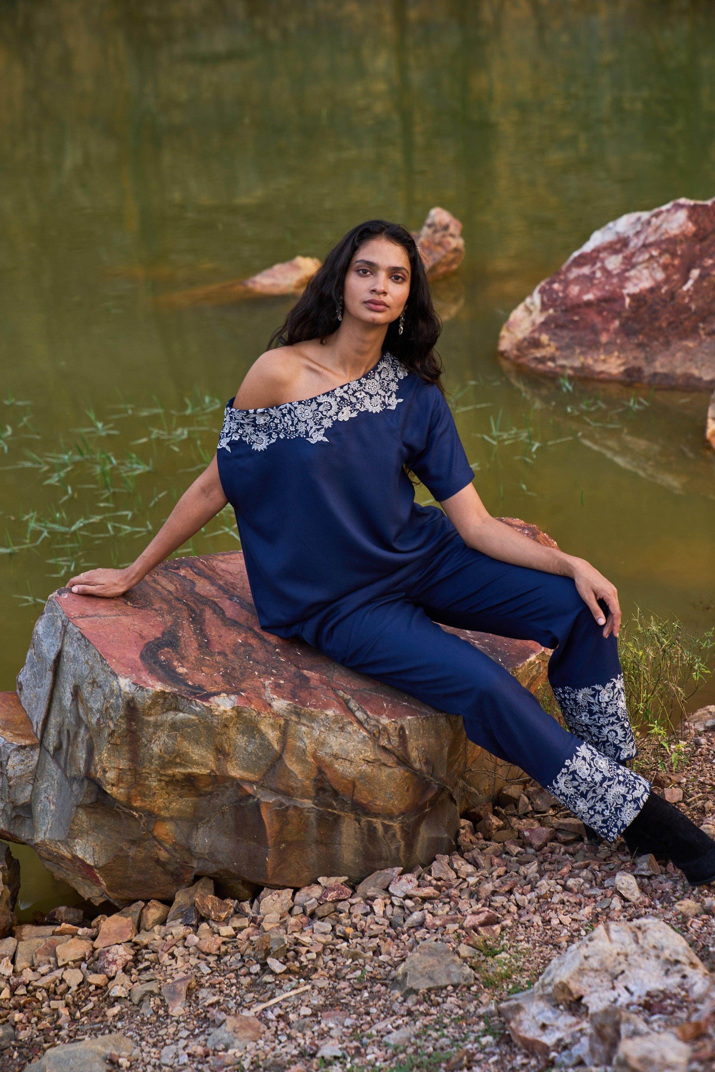 EXPOSED SHOULDER EMBROIDERED TOP - dash and dot