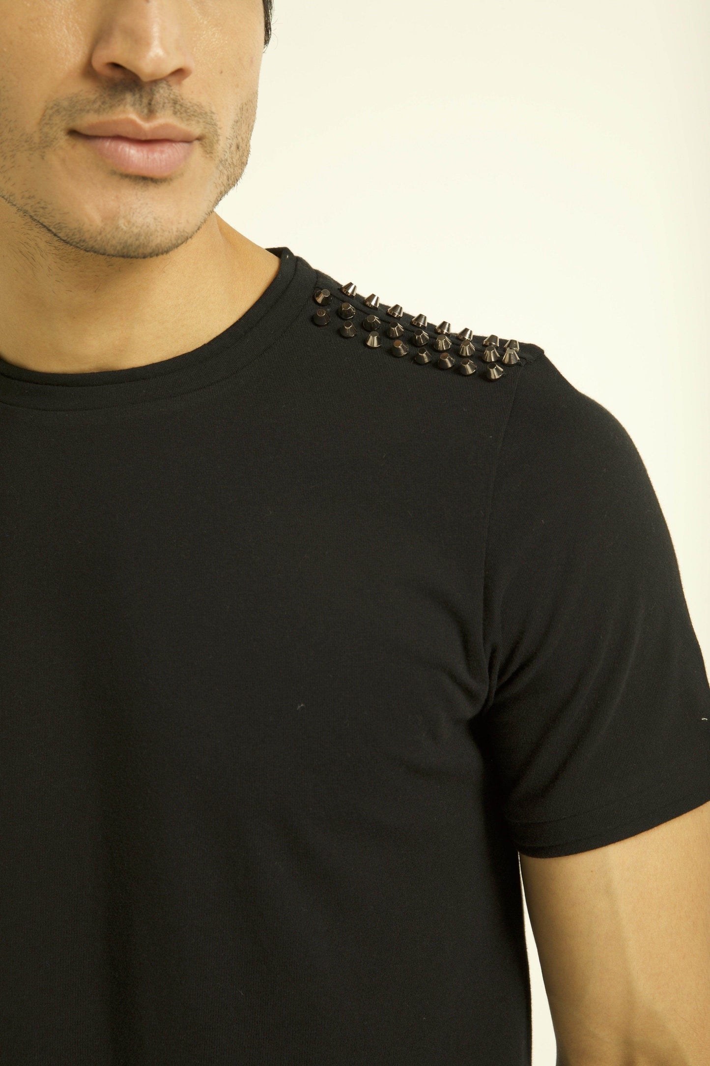 STUD TEE - dash and dot