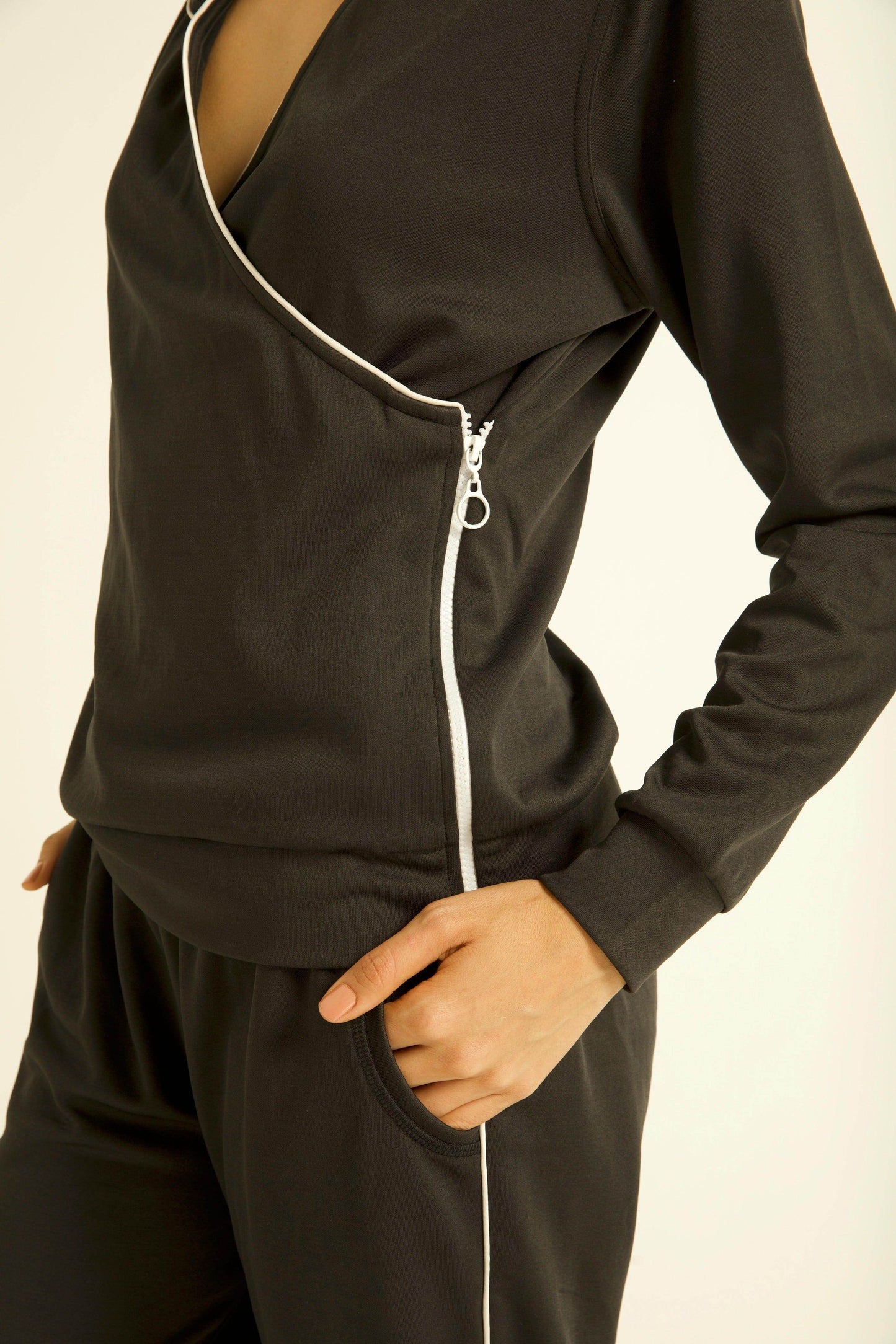 WRAP HOODIE - dash and dot