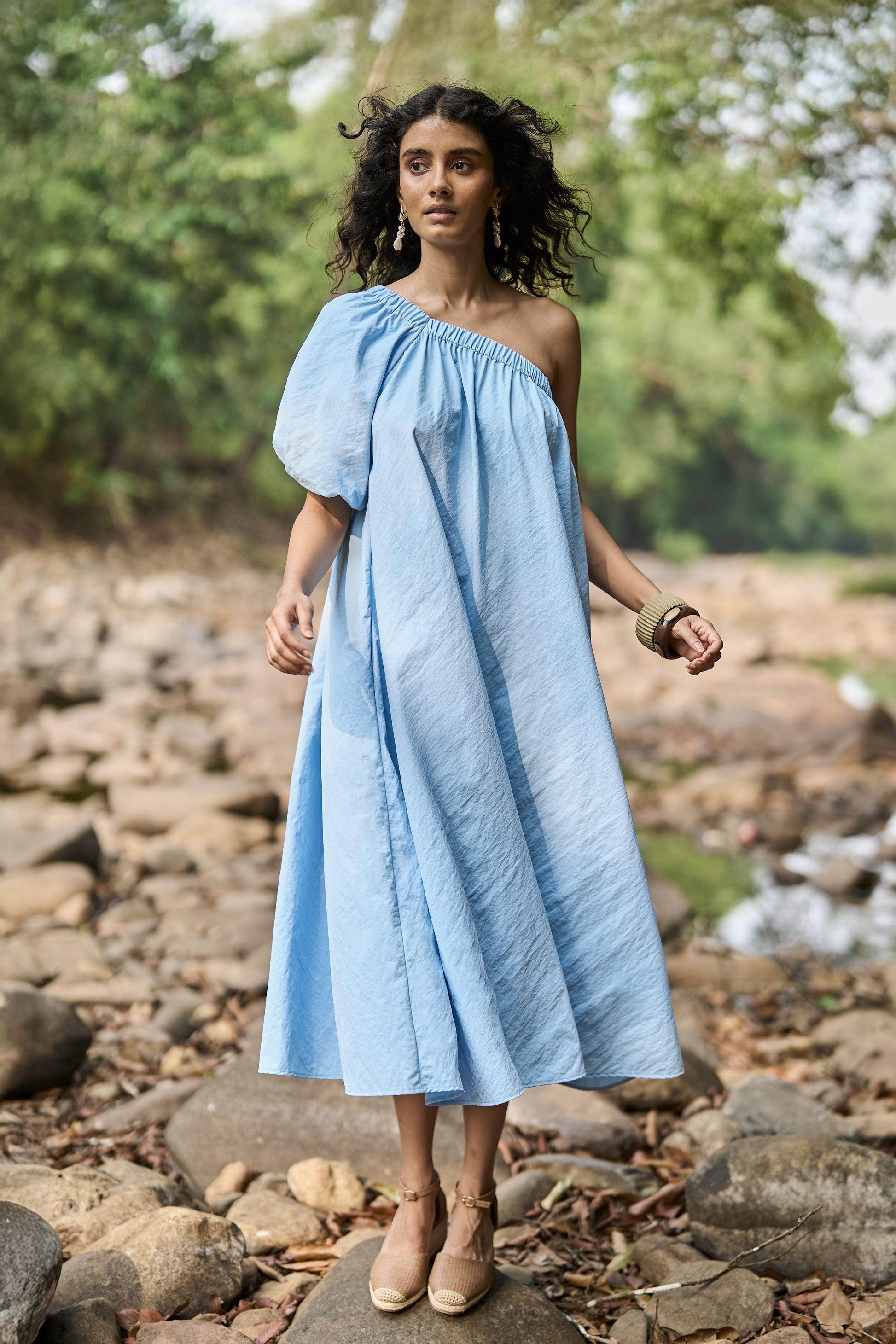 ONE-SHOULDER MIDI - dash and dot