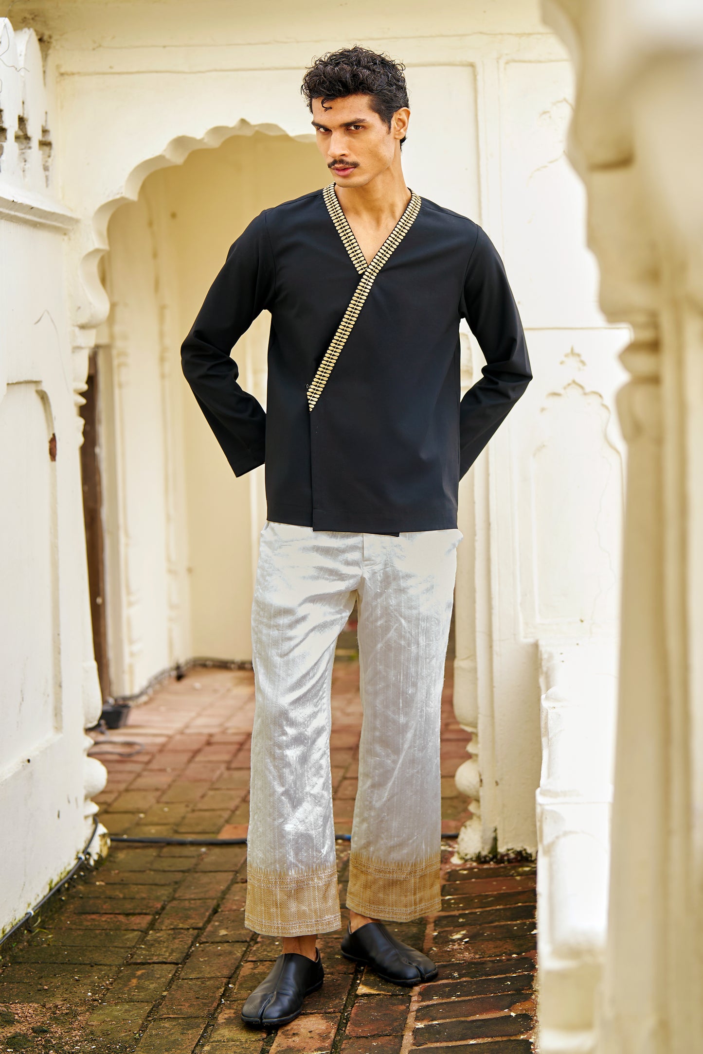 OVERLAP SHIRT WITH EMBROIDERY