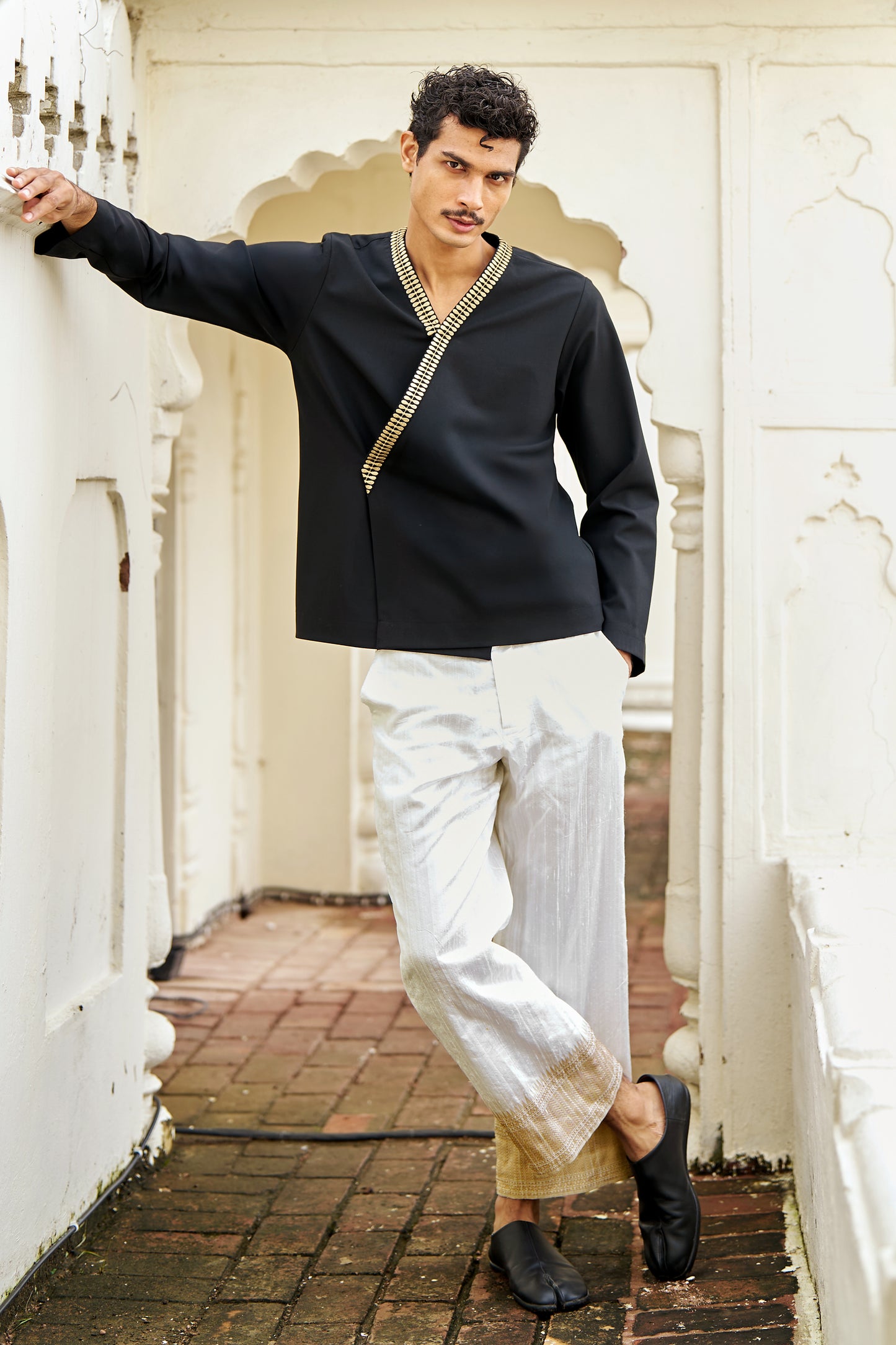 OVERLAP SHIRT WITH EMBROIDERY