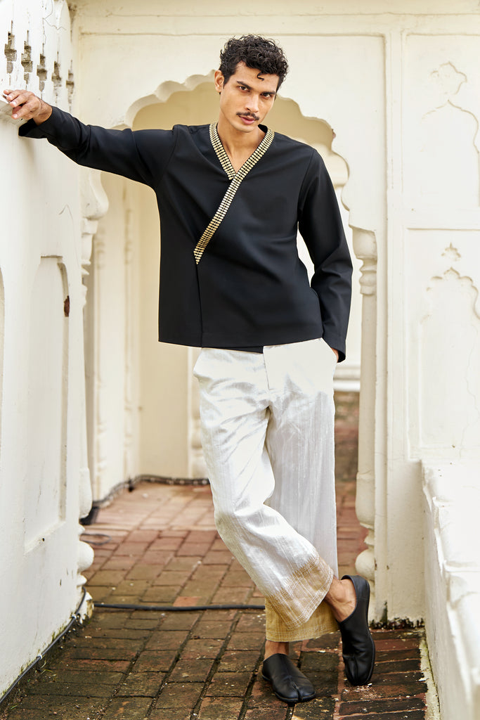 OVERLAP SHIRT WITH EMBROIDERY dash and dot