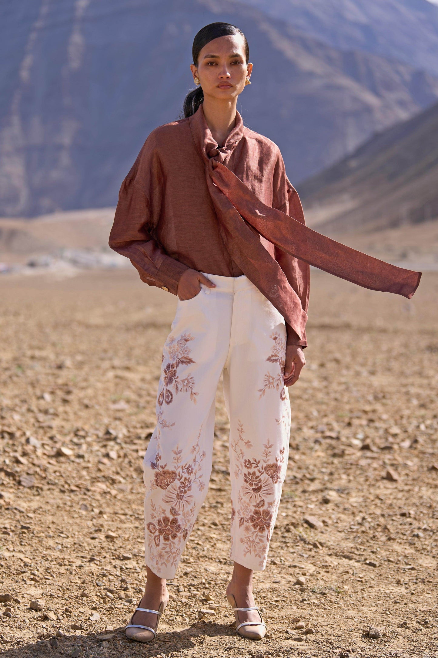 EMBROIDERED BARREL PANT - dash and dot