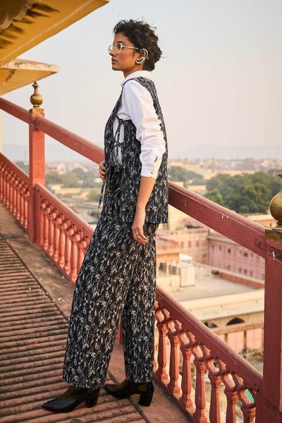 DENIM JACQUARD PANT - dash and dot