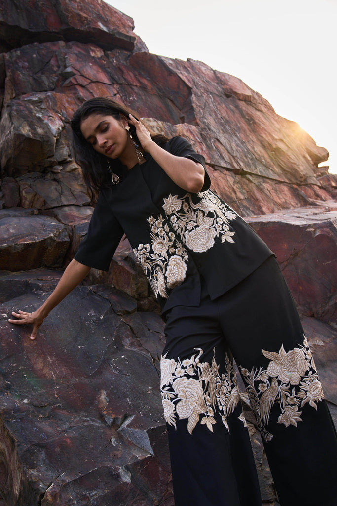 PLACEMENT EMBROIDERED SHIRT - dash and dot dash and dot