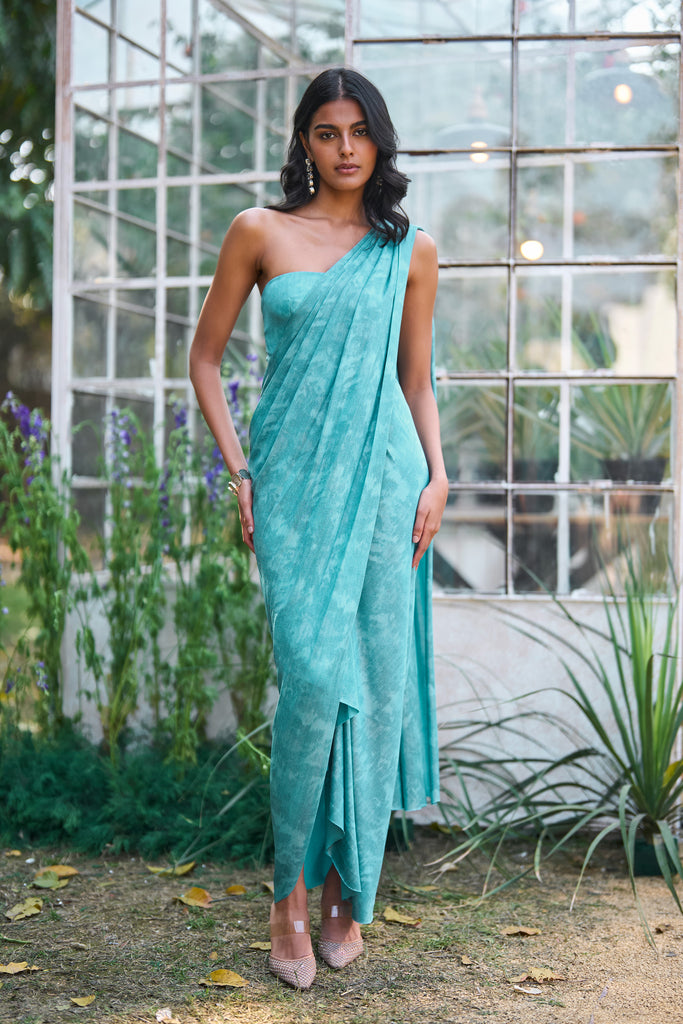 SARI DRAPE GOWN dash and dot