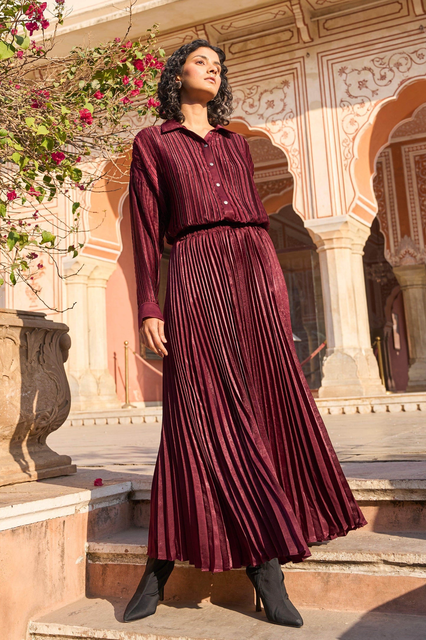 BURGUNDY PLEATED SKIRT - dash and dot