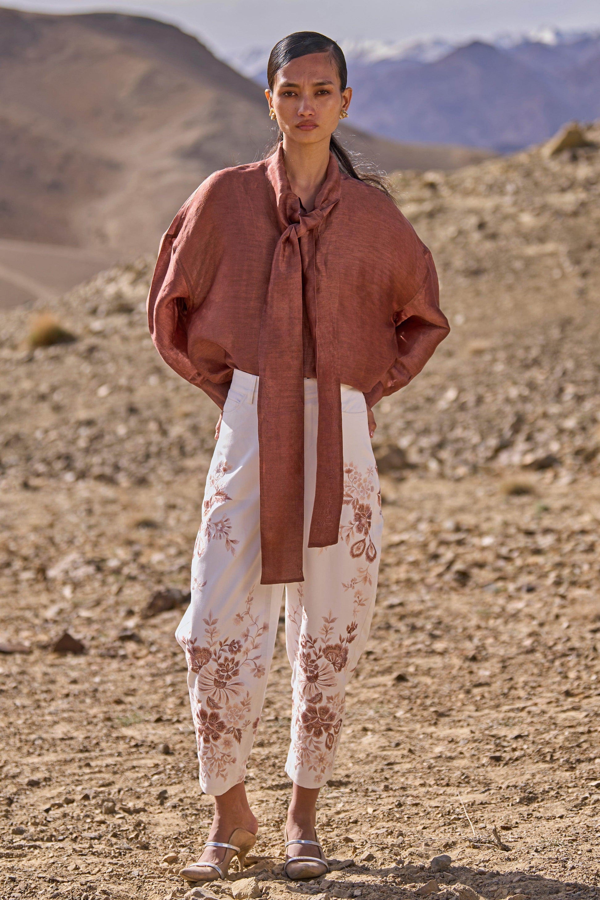 EMBROIDERED BARREL PANT - dash and dot