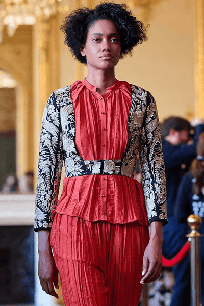 EMBROIDERED CUTOUT JACKET - dash and dot