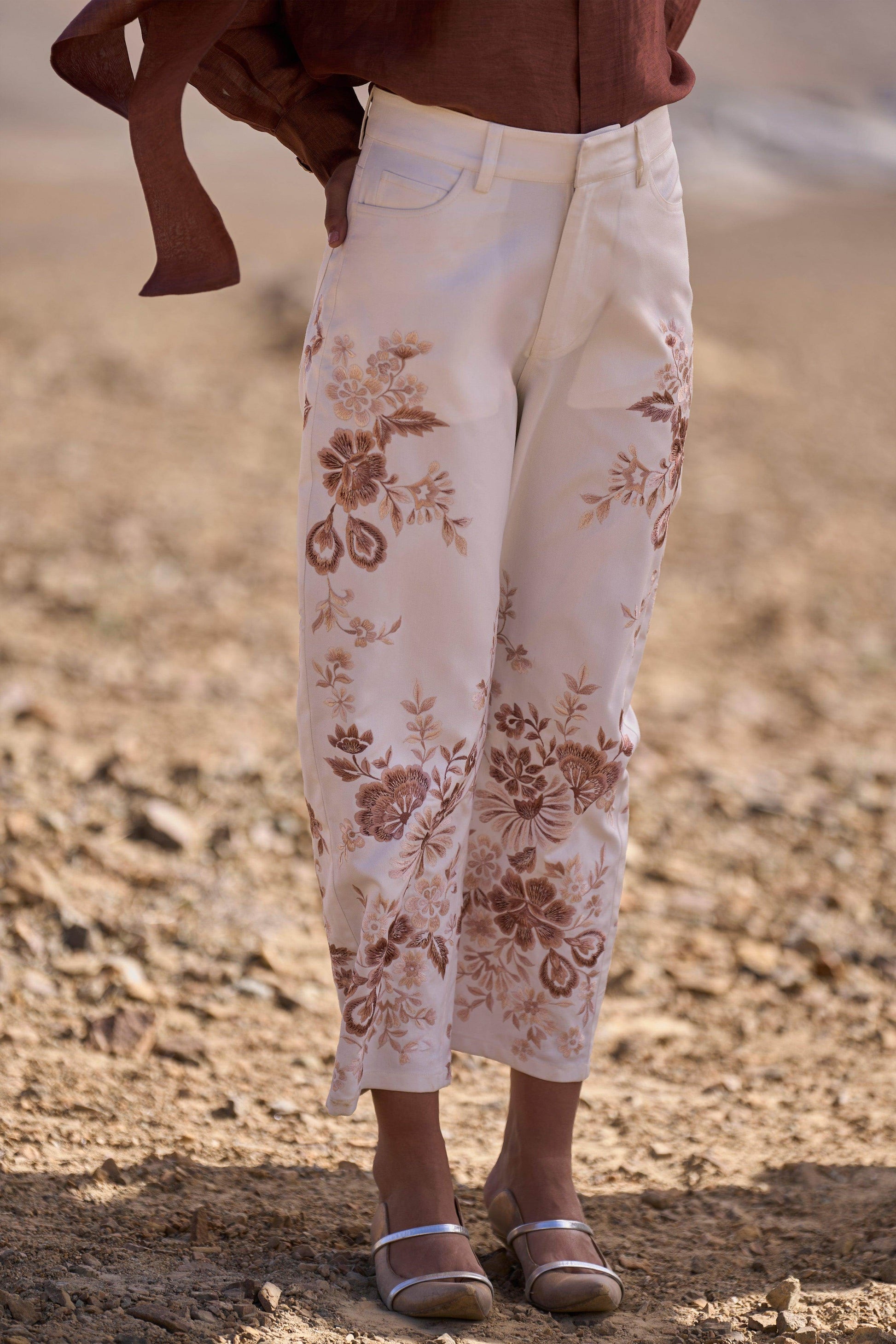 EMBROIDERED BARREL PANT - dash and dot