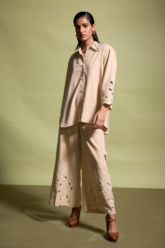 CUTWORK EMBROIDERED SET - dash and dot dash and dot