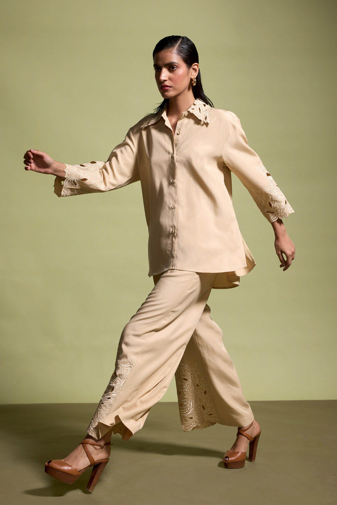 CUTWORK EMBROIDERED SET - dash and dot dash and dot