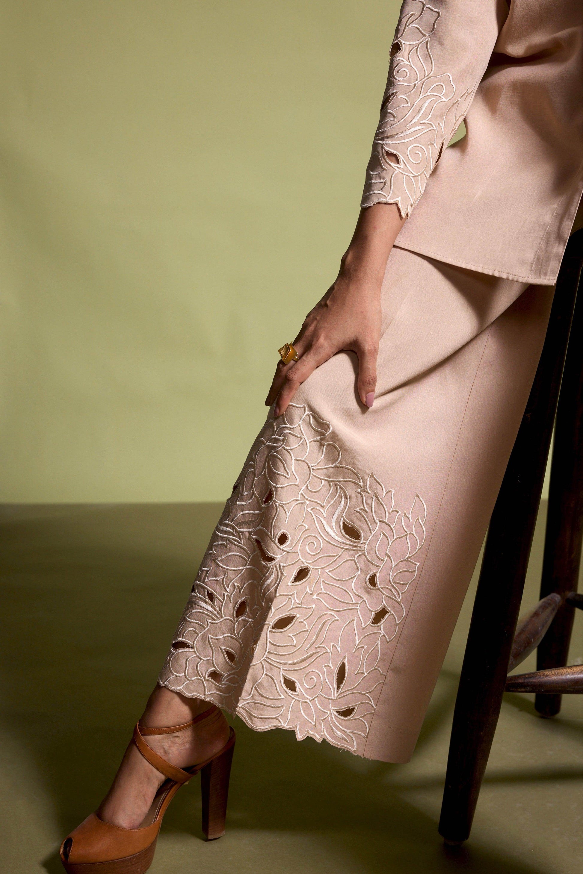 CUTWORK EMBROIDERED PANT - dash and dot
