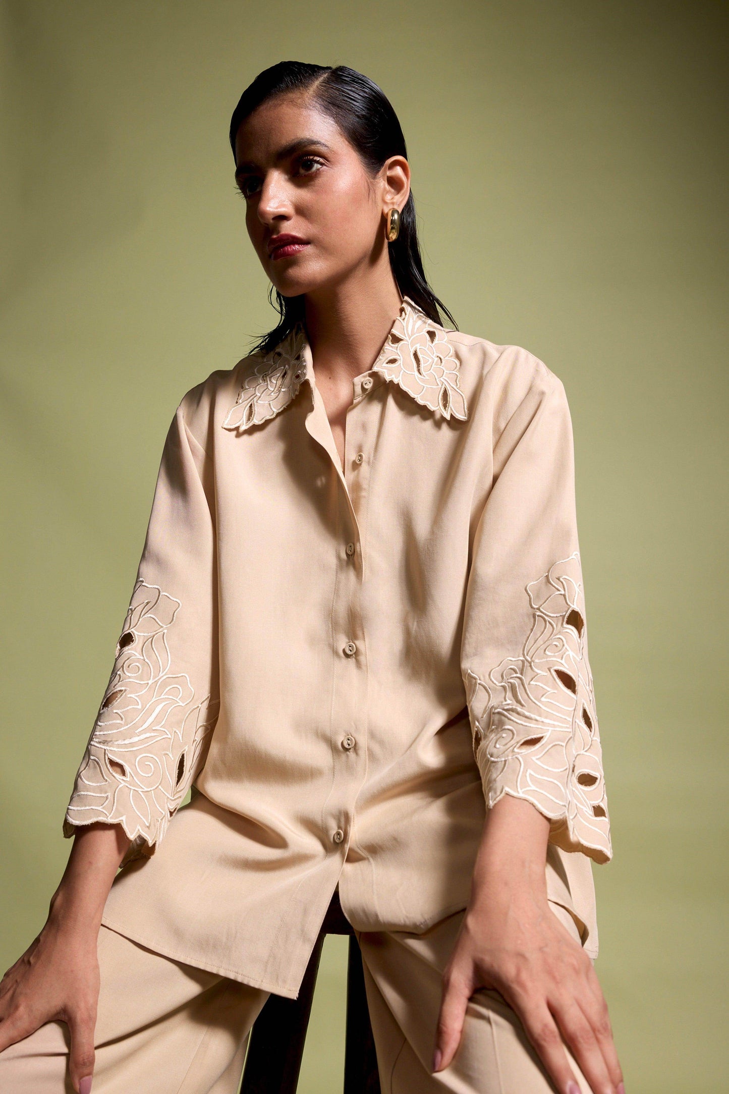 CUTWORK EMBROIDERED SET - dash and dot