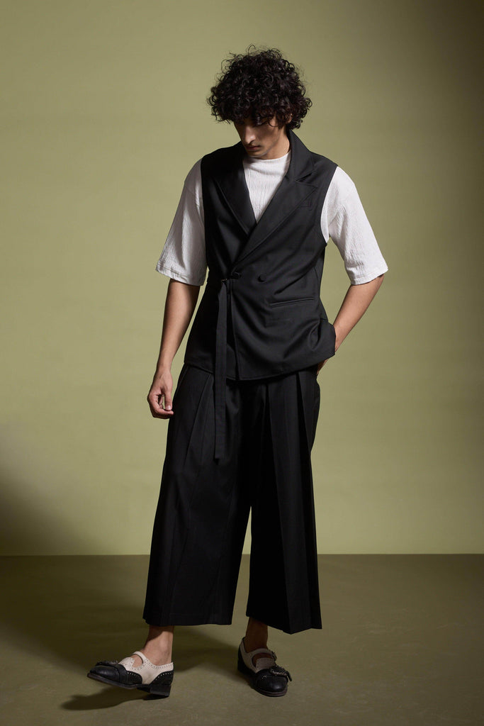 SLEEVELESS BLAZER AND PLEAT PANT SET - dash and dot dash and dot