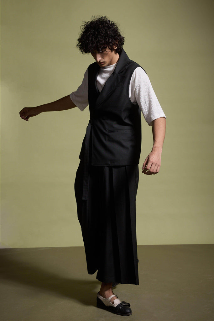 SLEEVELESS BLAZER AND PLEAT PANT SET - dash and dot dash and dot