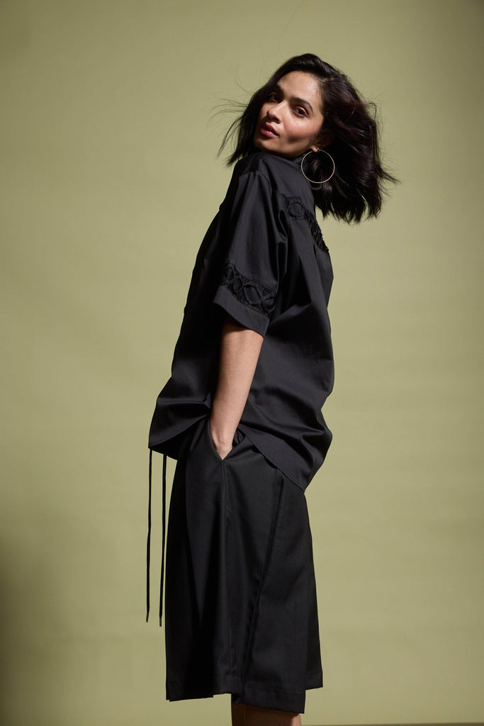 SHOELACE SHIRT - dash and dot dash and dot