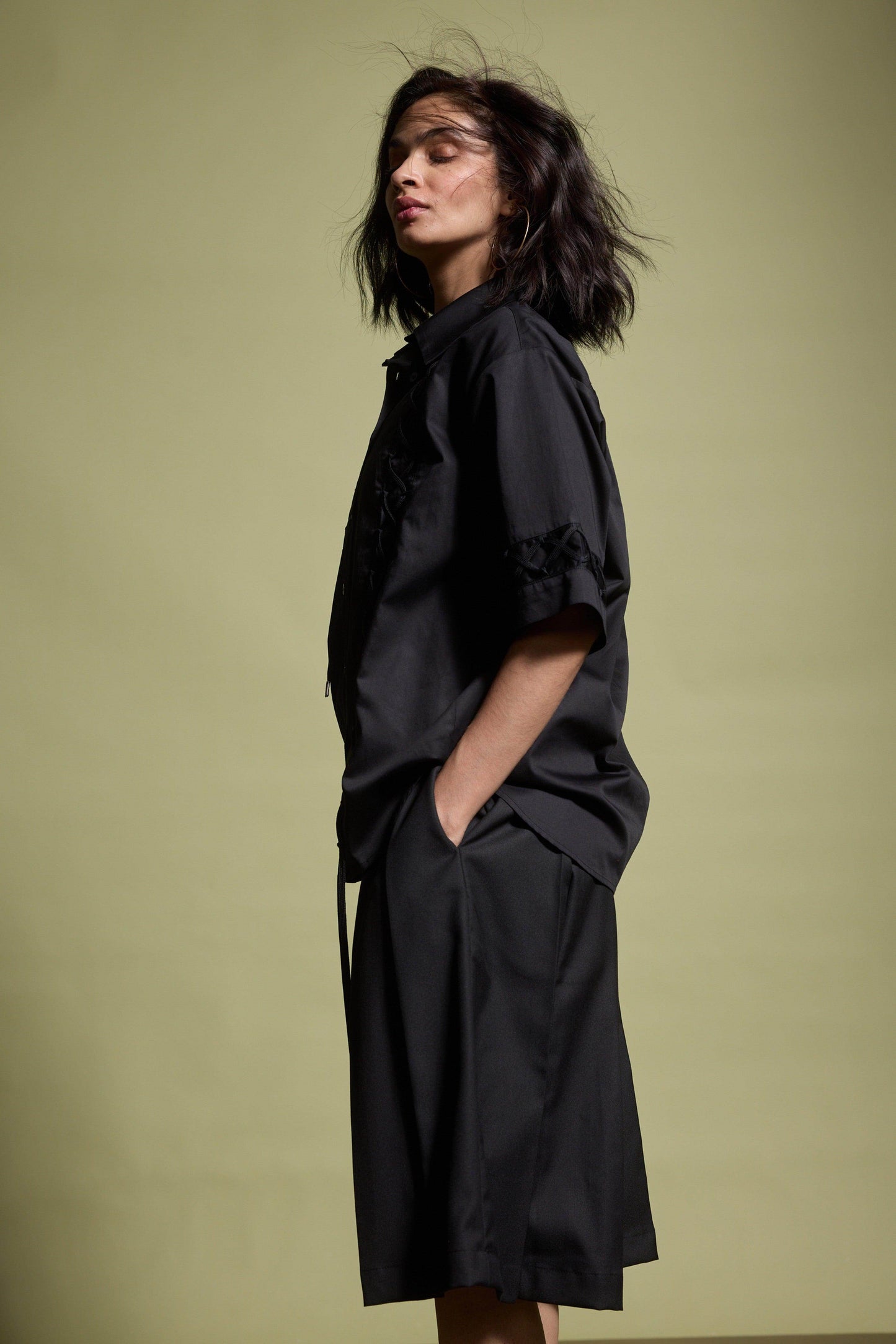 SHOELACE SHIRT - dash and dot