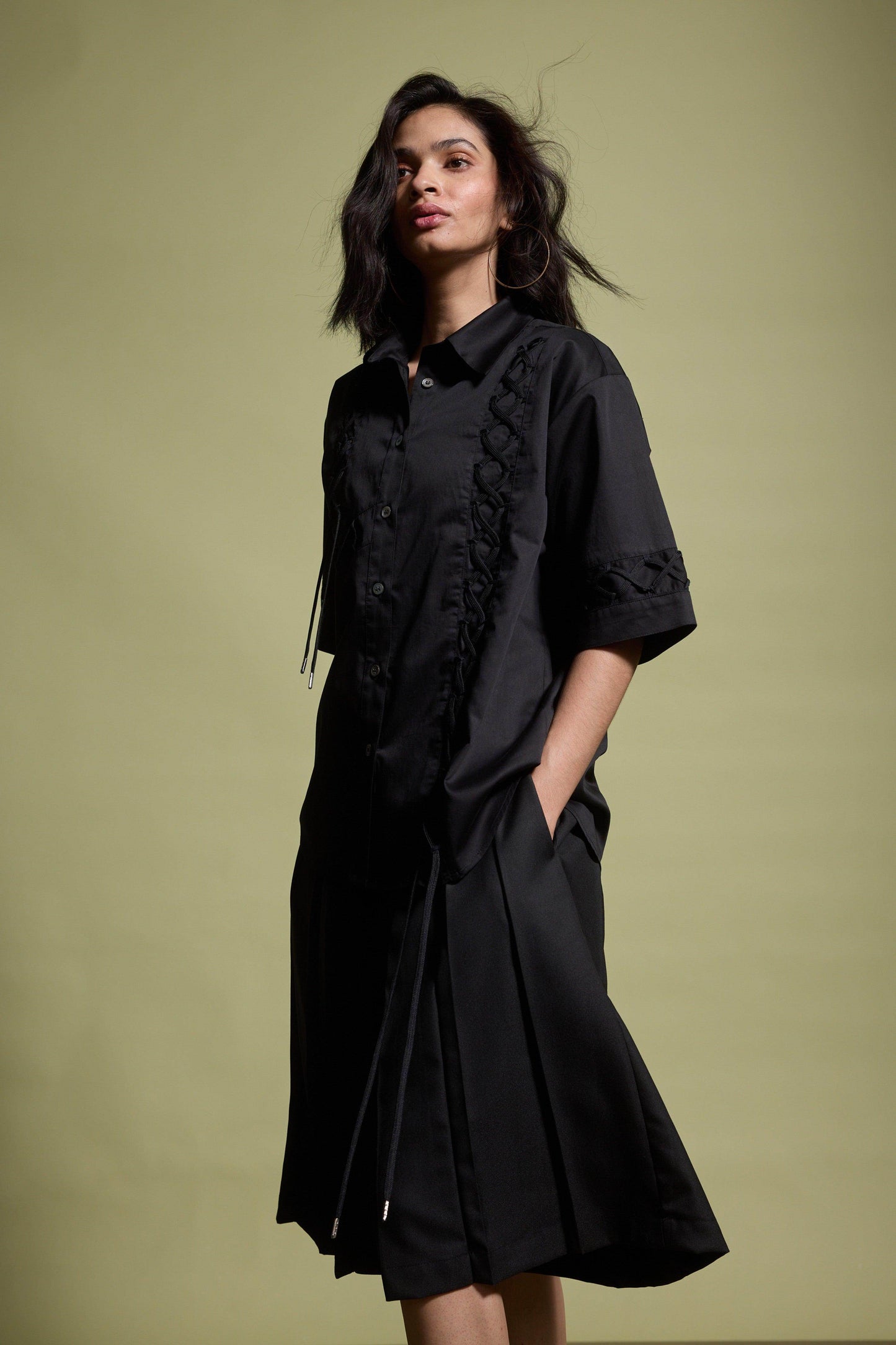 SHOELACE SHIRT - dash and dot