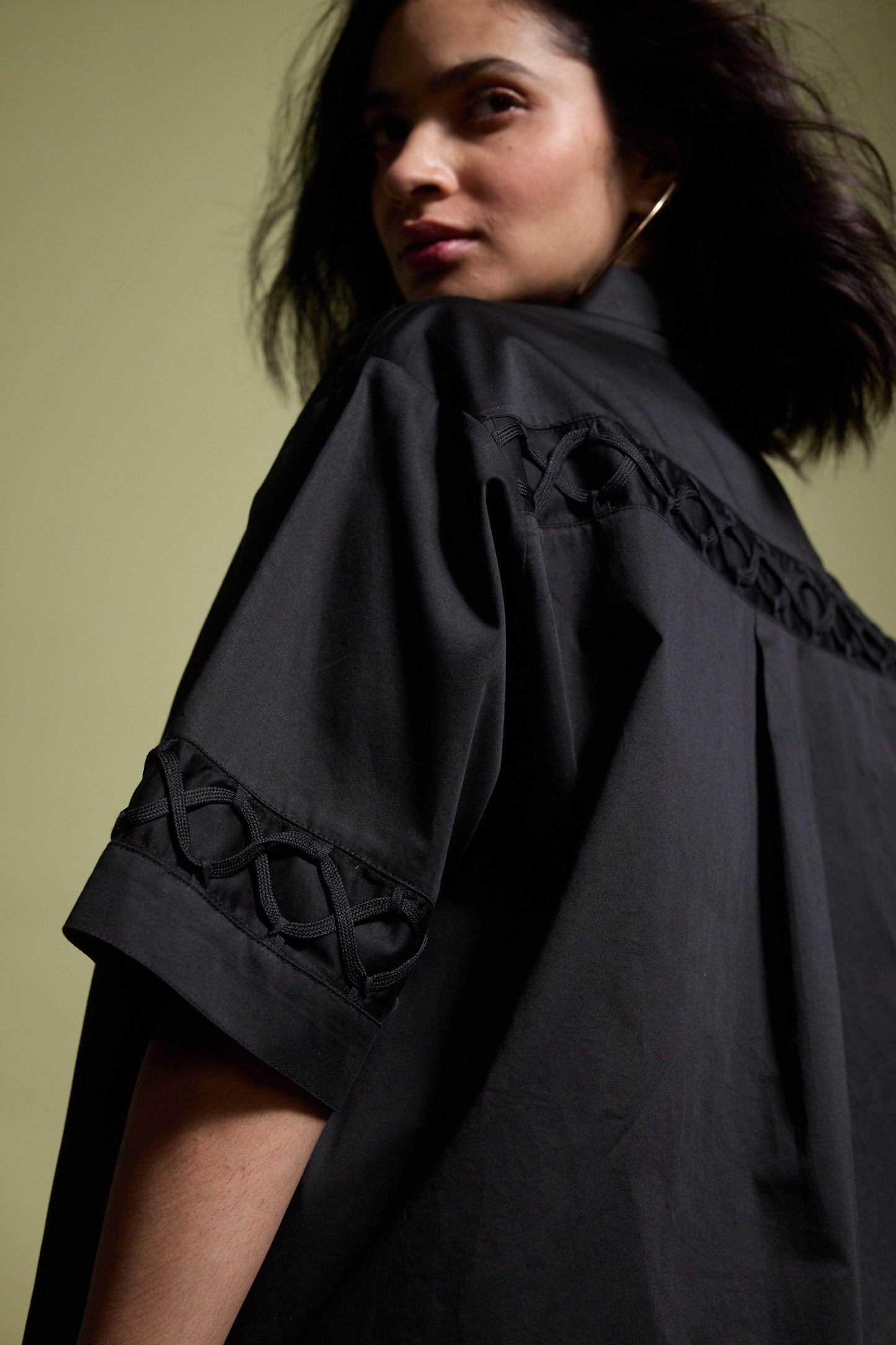 SHOELACE SHIRT - dash and dot