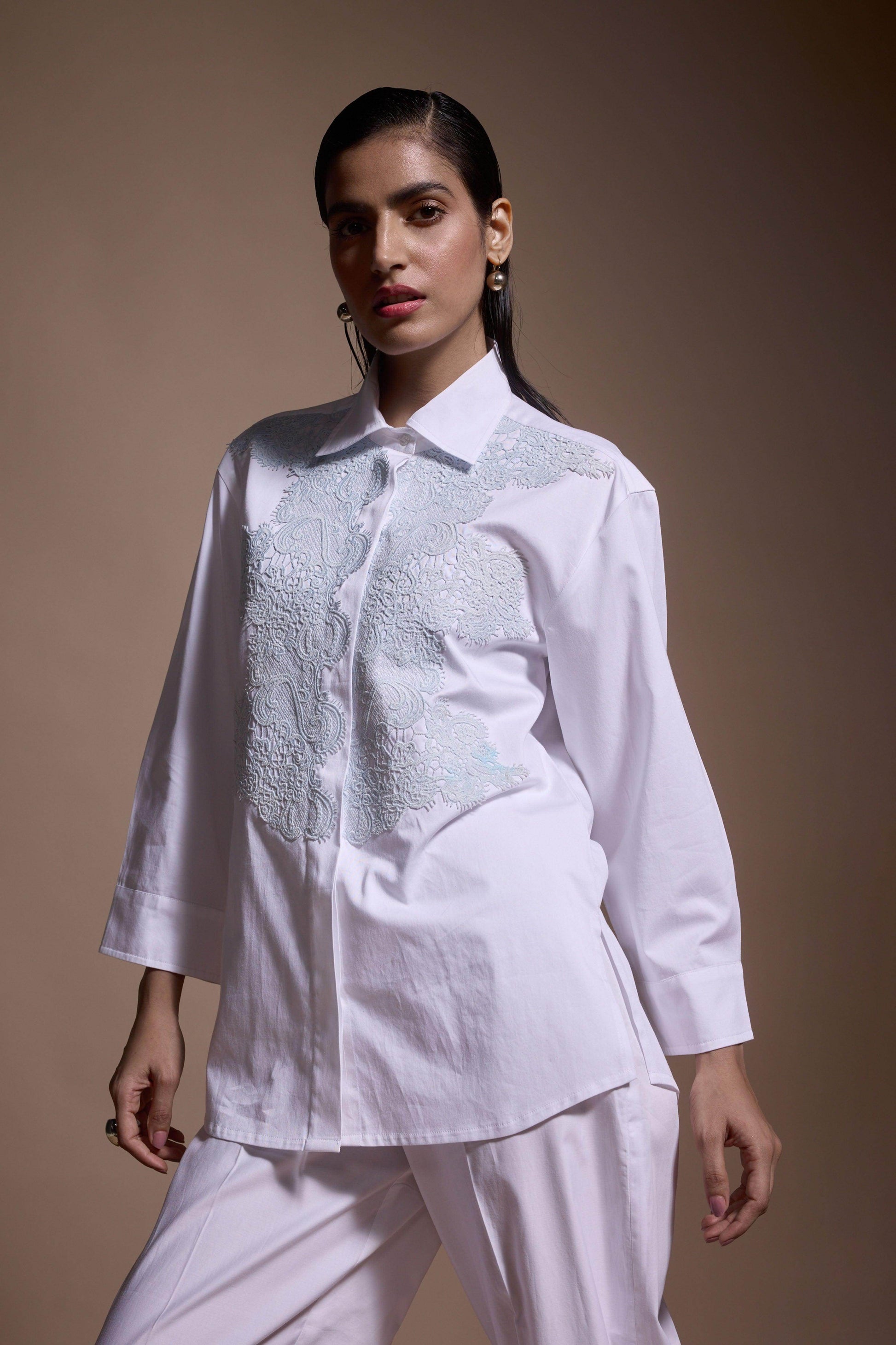 LACE APPLIQUE SHIRT - dash and dot