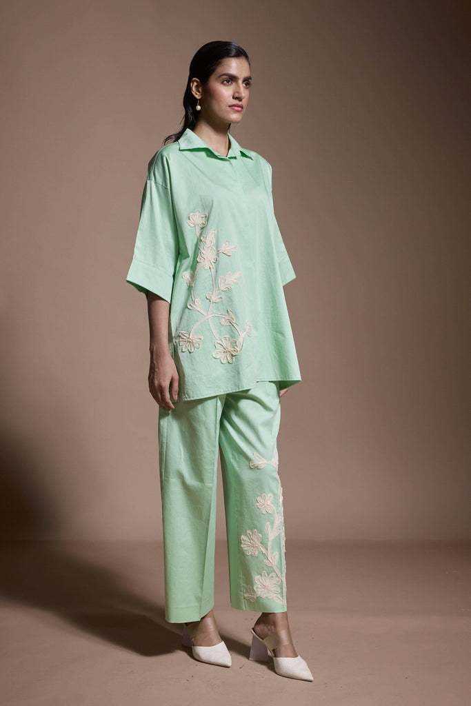 MOTIF EMBROIDERED SHIRT - dash and dot dash and dot