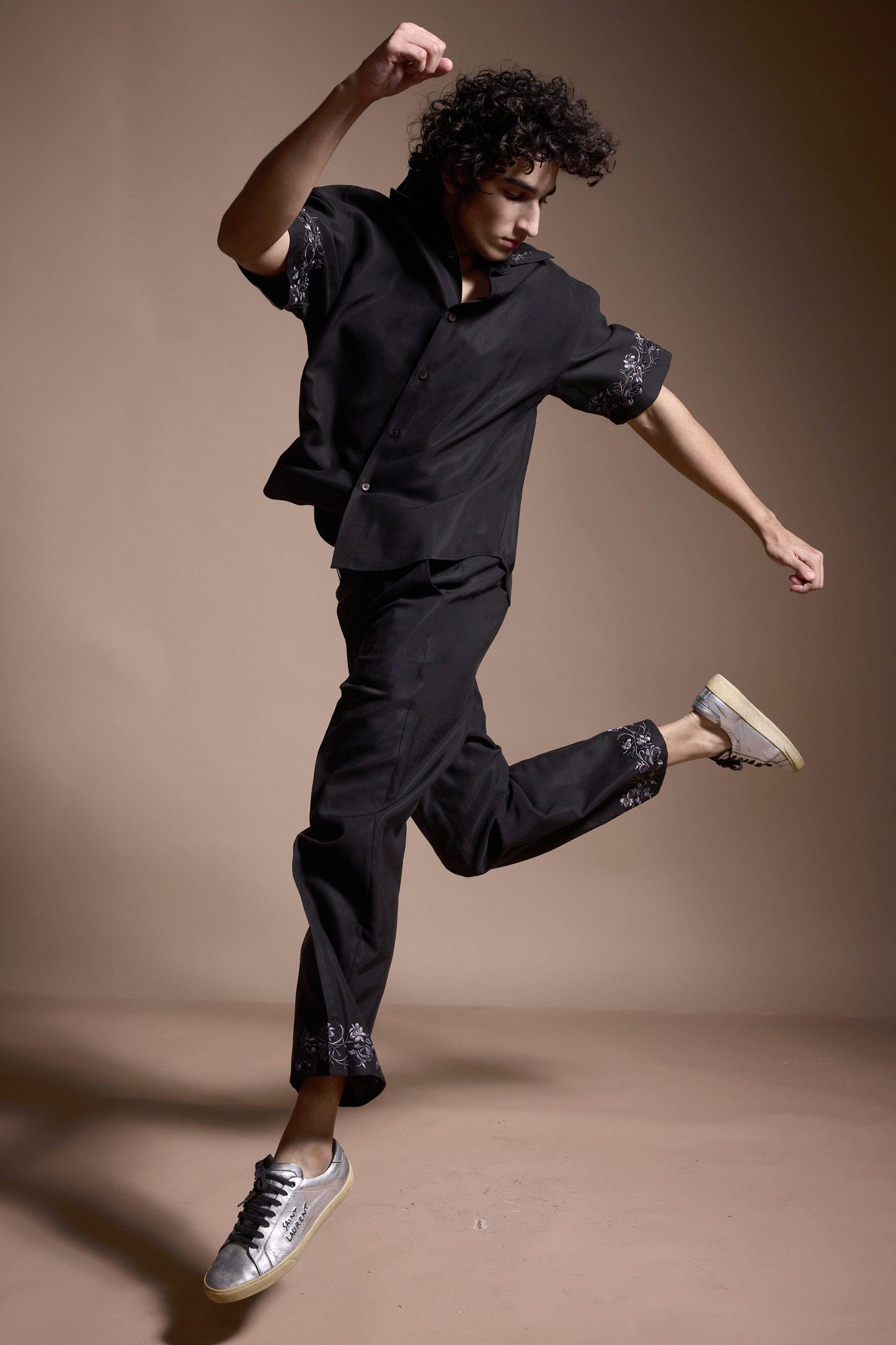 METALLIC EMBROIDERED SET - dash and dot