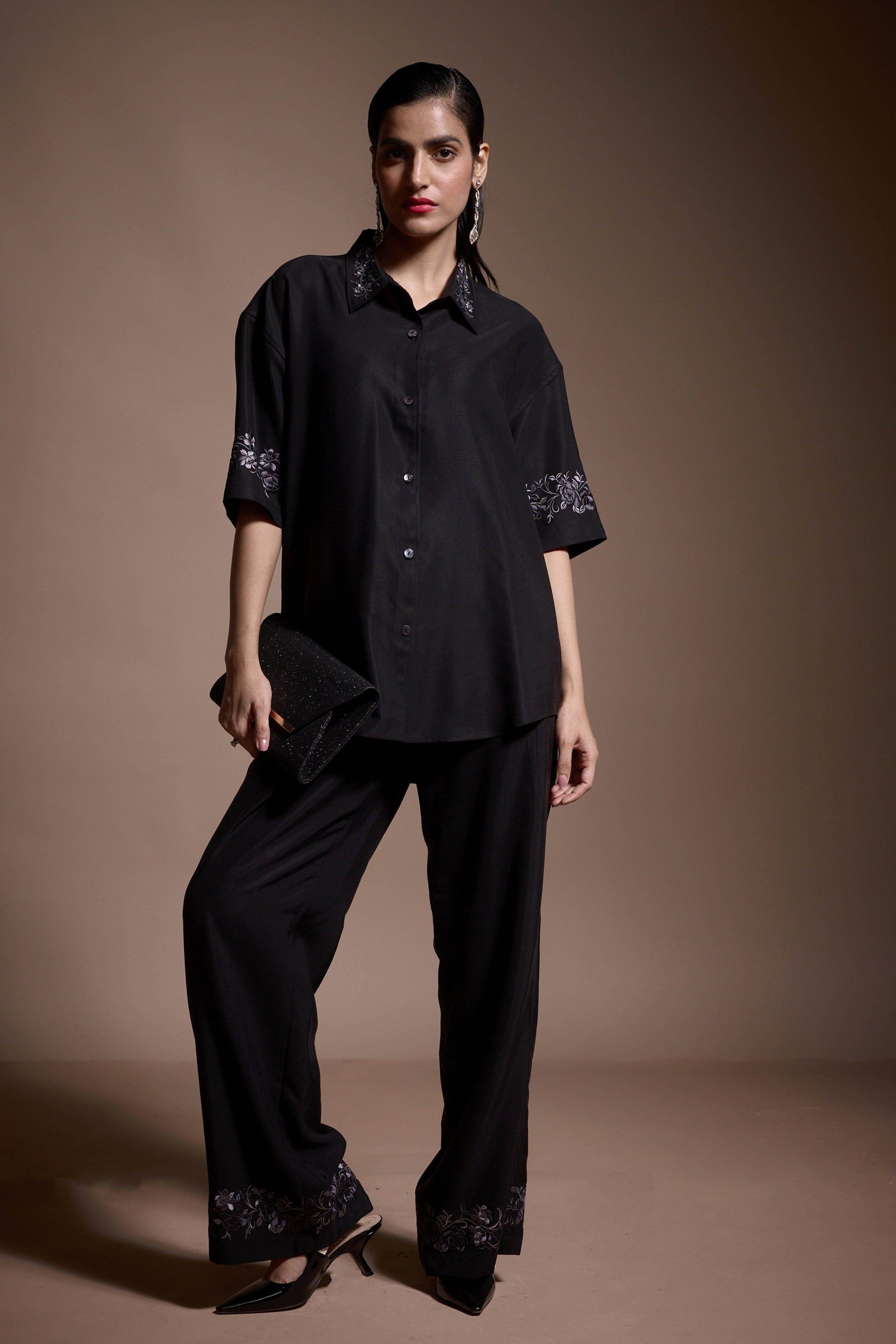 METALLIC EMBROIDERED PANT - dash and dot