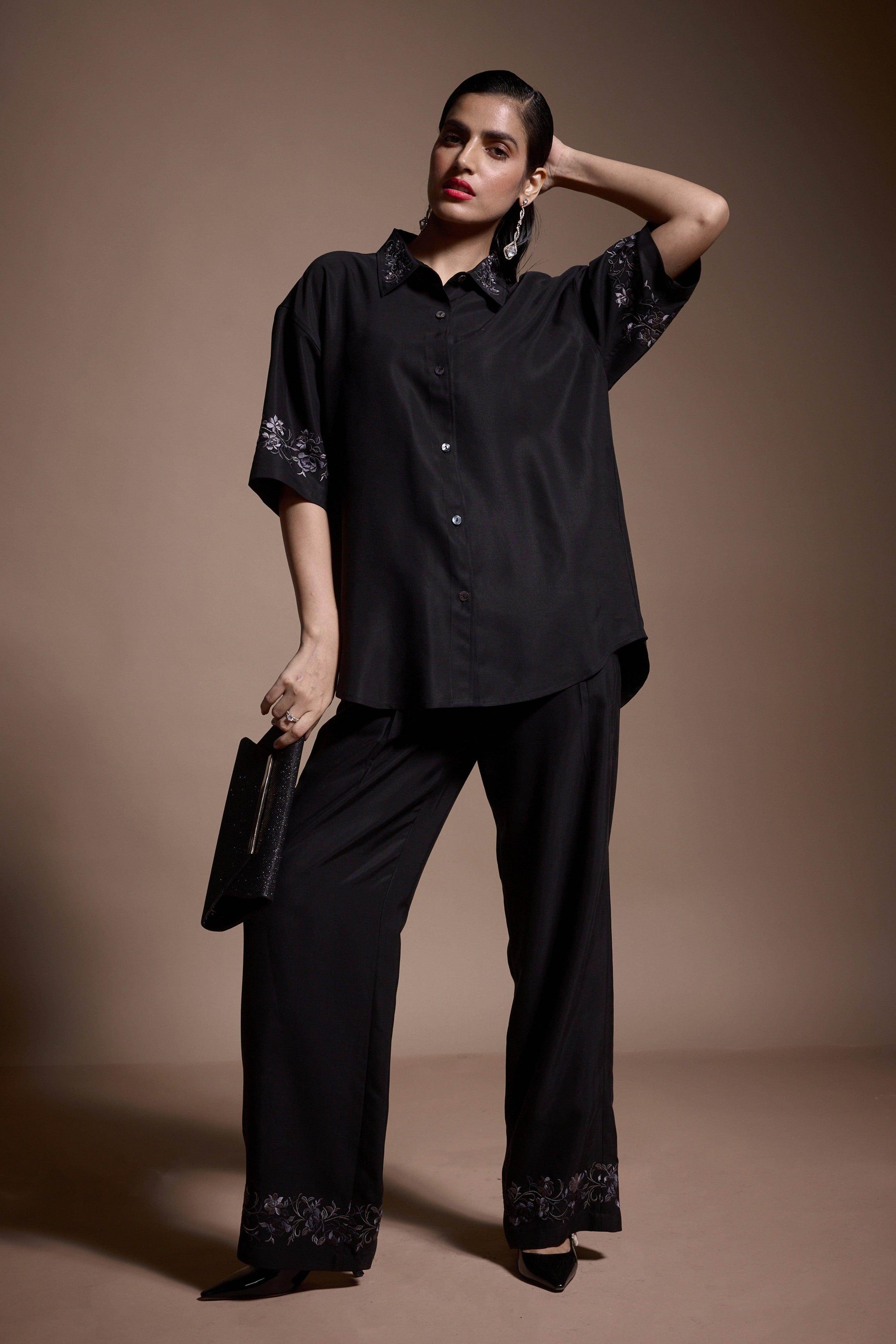 METALLIC EMBROIDERED PANT - dash and dot