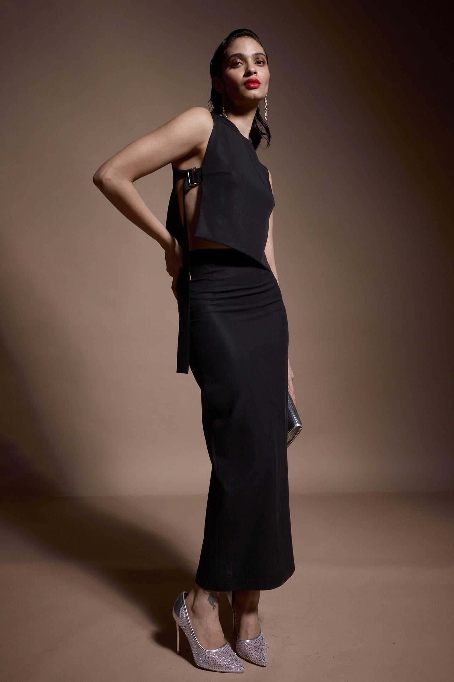 SIDE BELTED CROP TOP - dash and dot