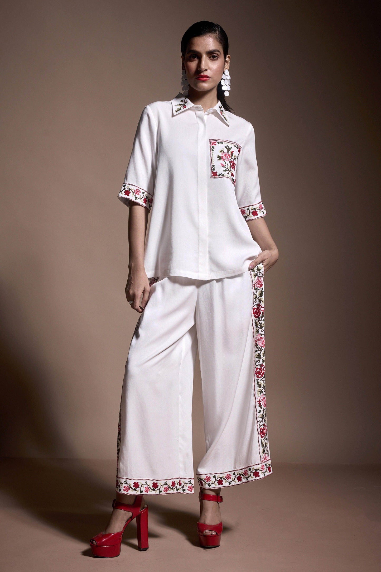 CROSS STITCH SET - dash and dot